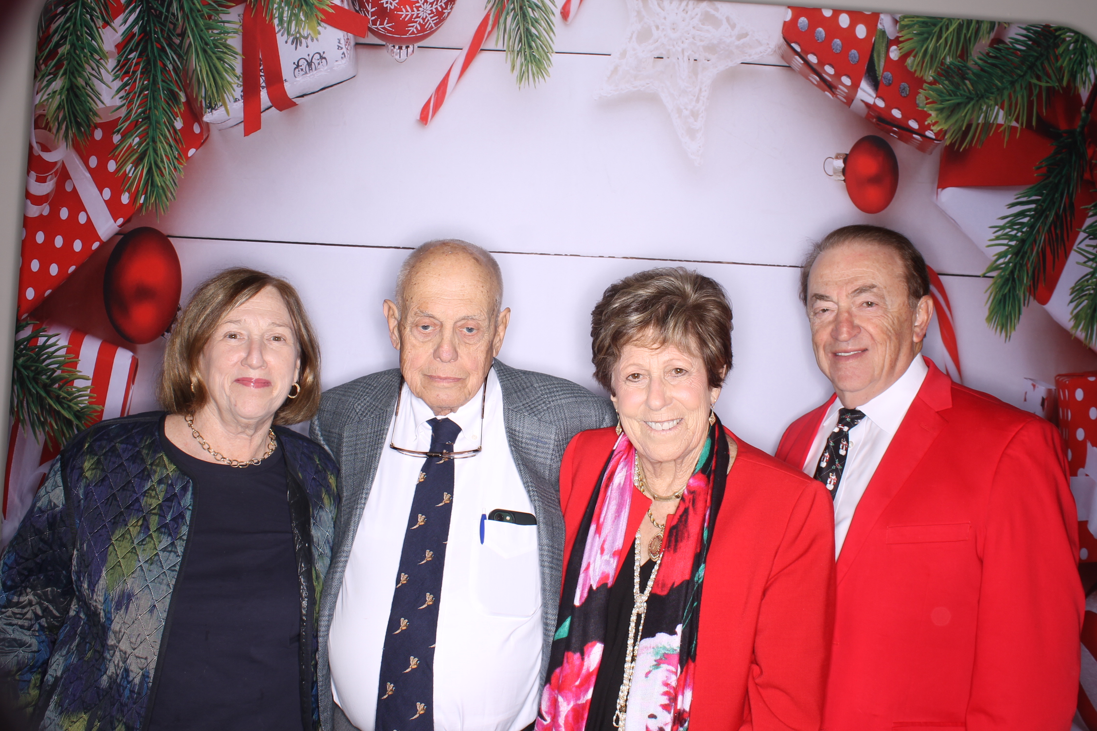 schueler group Christmas lunch | View more photos from the event at gallery.photoboothcincy.com/u/PhotoBoothCincy/schueler-group-Christmas-lunch