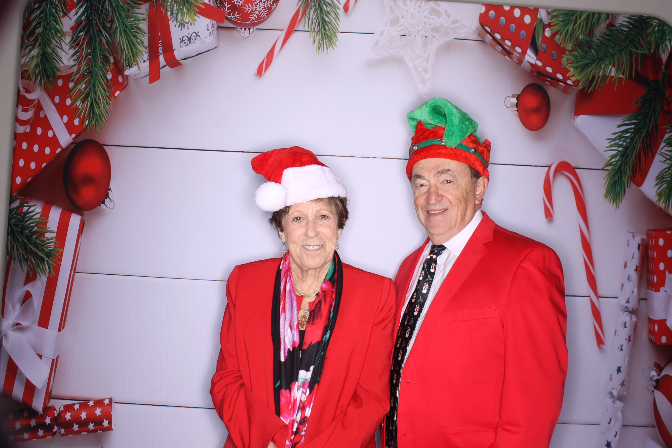 schueler group Christmas lunch | View more photos from the event at gallery.photoboothcincy.com/u/PhotoBoothCincy/schueler-group-Christmas-lunch