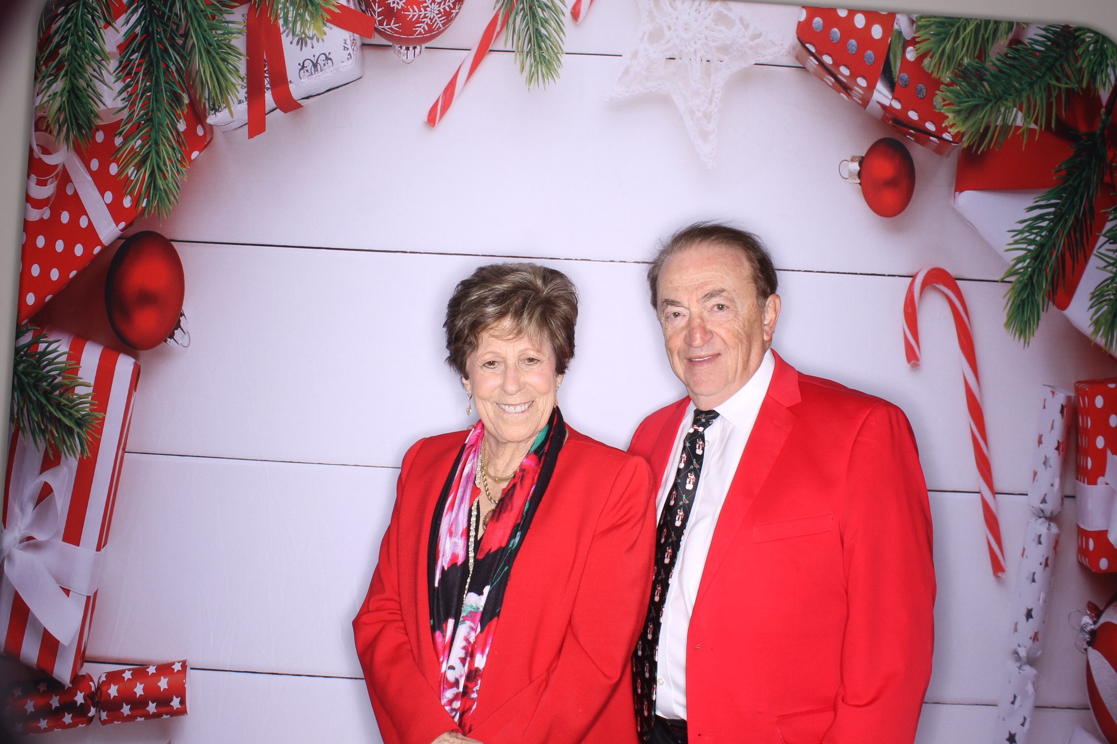 schueler group Christmas lunch | View more photos from the event at gallery.photoboothcincy.com/u/PhotoBoothCincy/schueler-group-Christmas-lunch