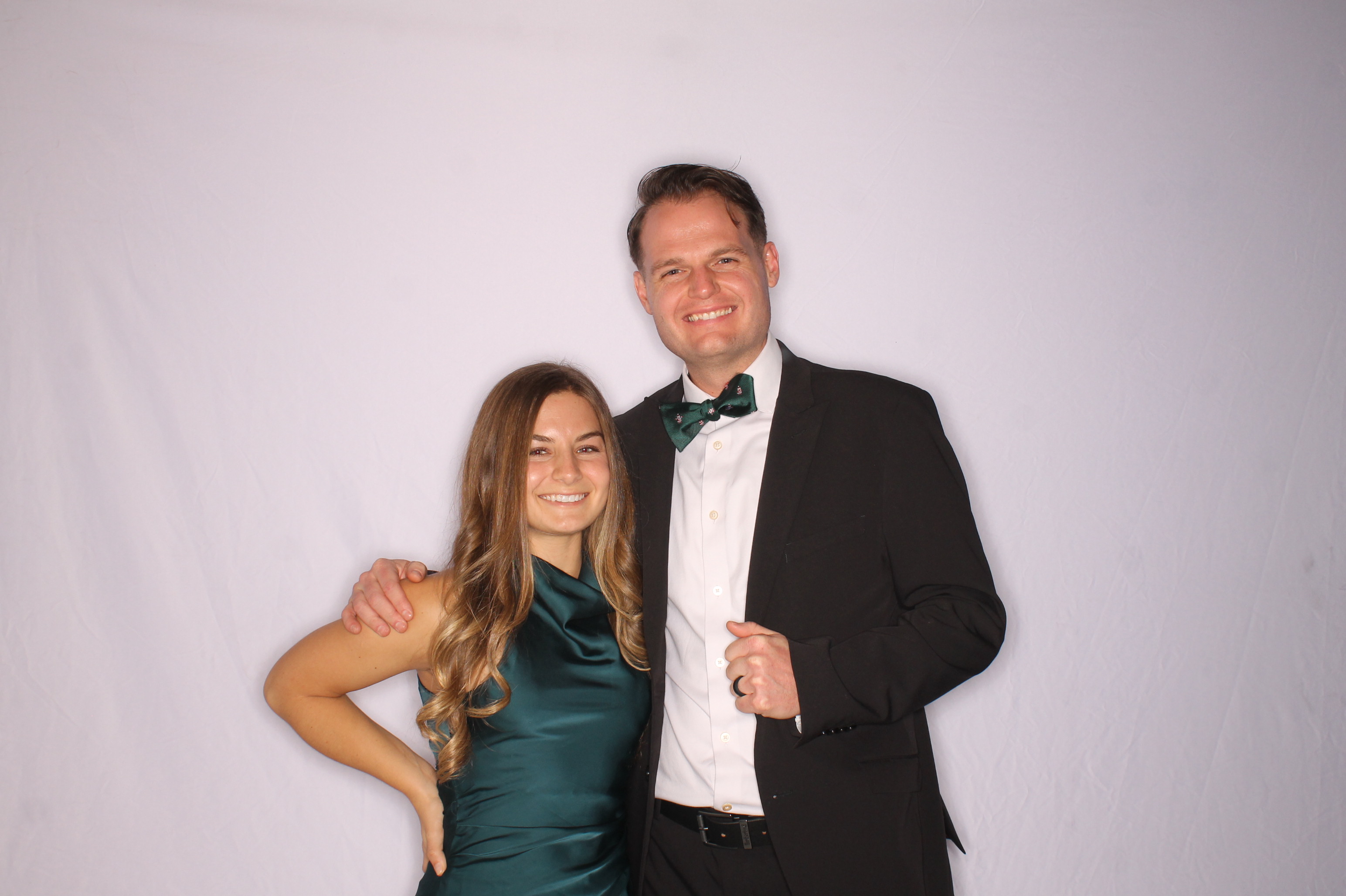 the marrahs | View more photos from the event at gallery.photoboothcincy.com/u/PhotoBoothCincy/the-marrahs