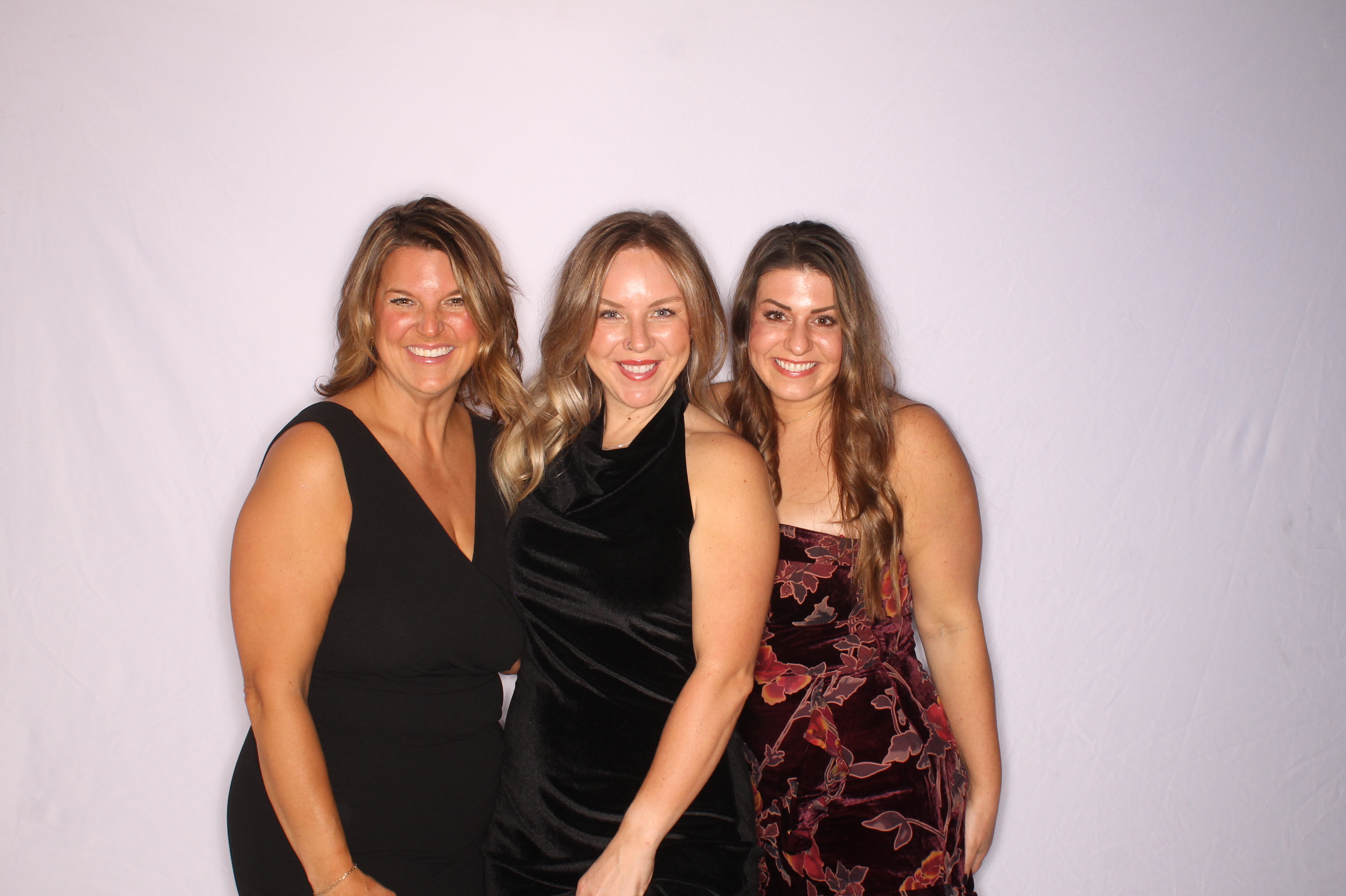 the marrahs | View more photos from the event at gallery.photoboothcincy.com/u/PhotoBoothCincy/the-marrahs