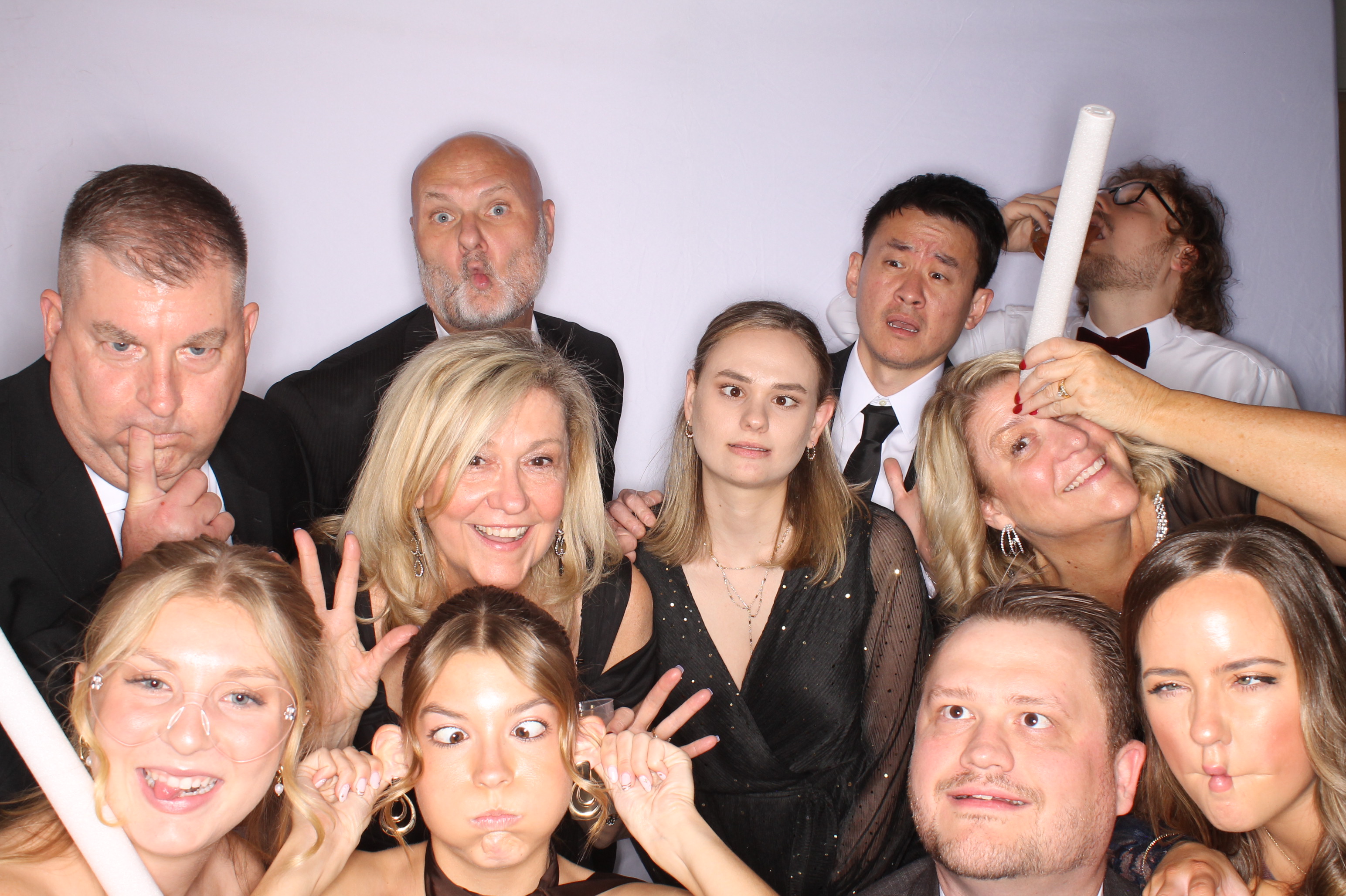 the marrahs | View more photos from the event at gallery.photoboothcincy.com/u/PhotoBoothCincy/the-marrahs