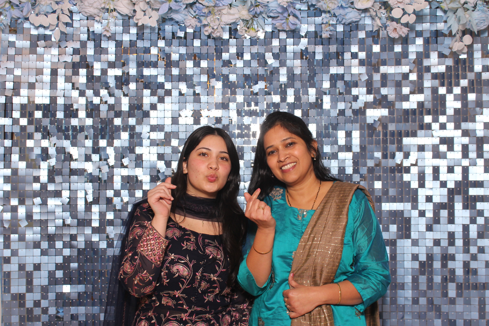 2026 Eid-al-Fitr Celebration | View more photos from the event at gallery.photoboothcincy.com/u/PhotoBoothCincy/2026-Eid-al-Fitr-Celebration