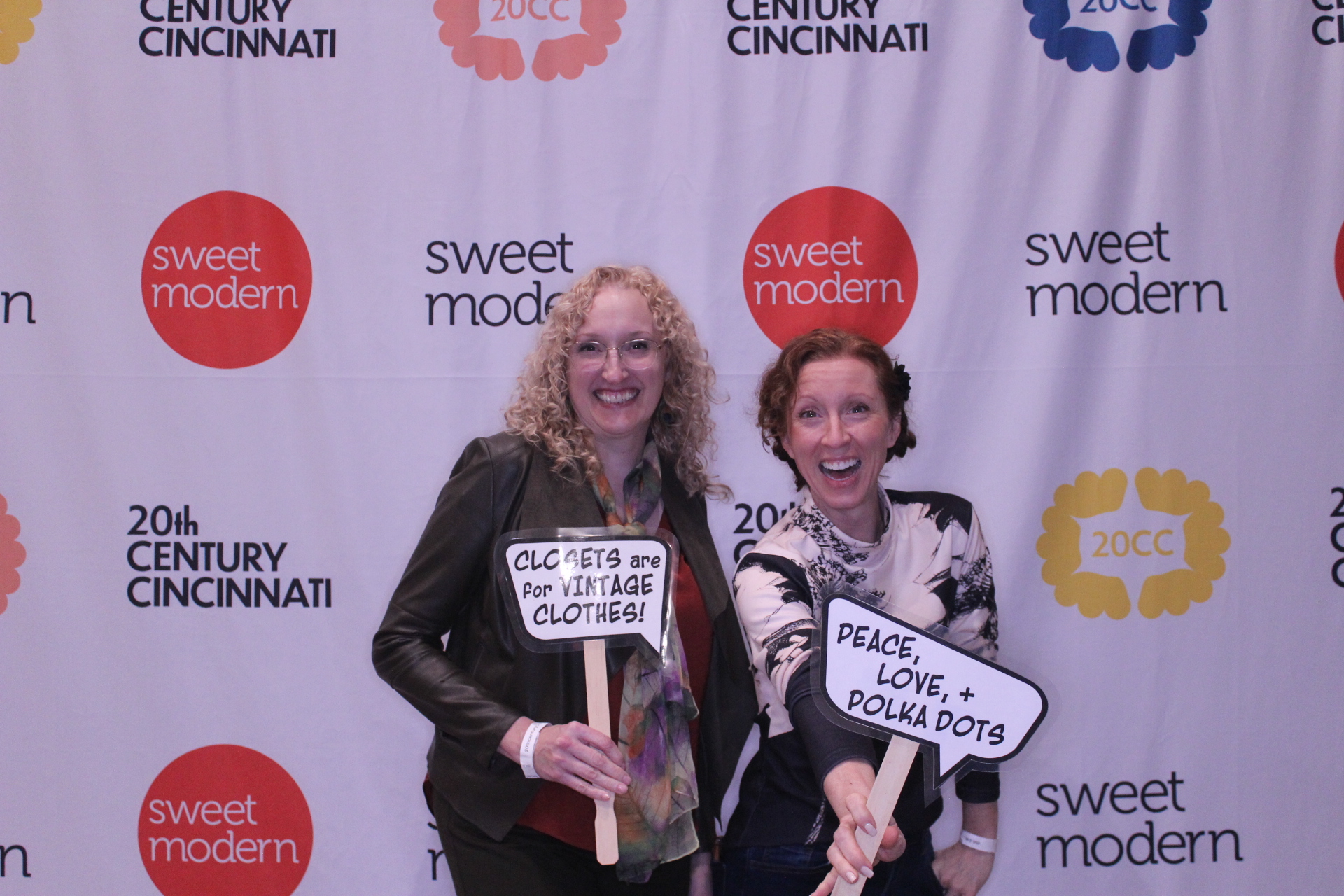 20th Century Cincinnati Friday | View more photos from the event at gallery.photoboothcincy.com/u/PhotoBoothCincy/20th-Century-Cincinnati-Friday