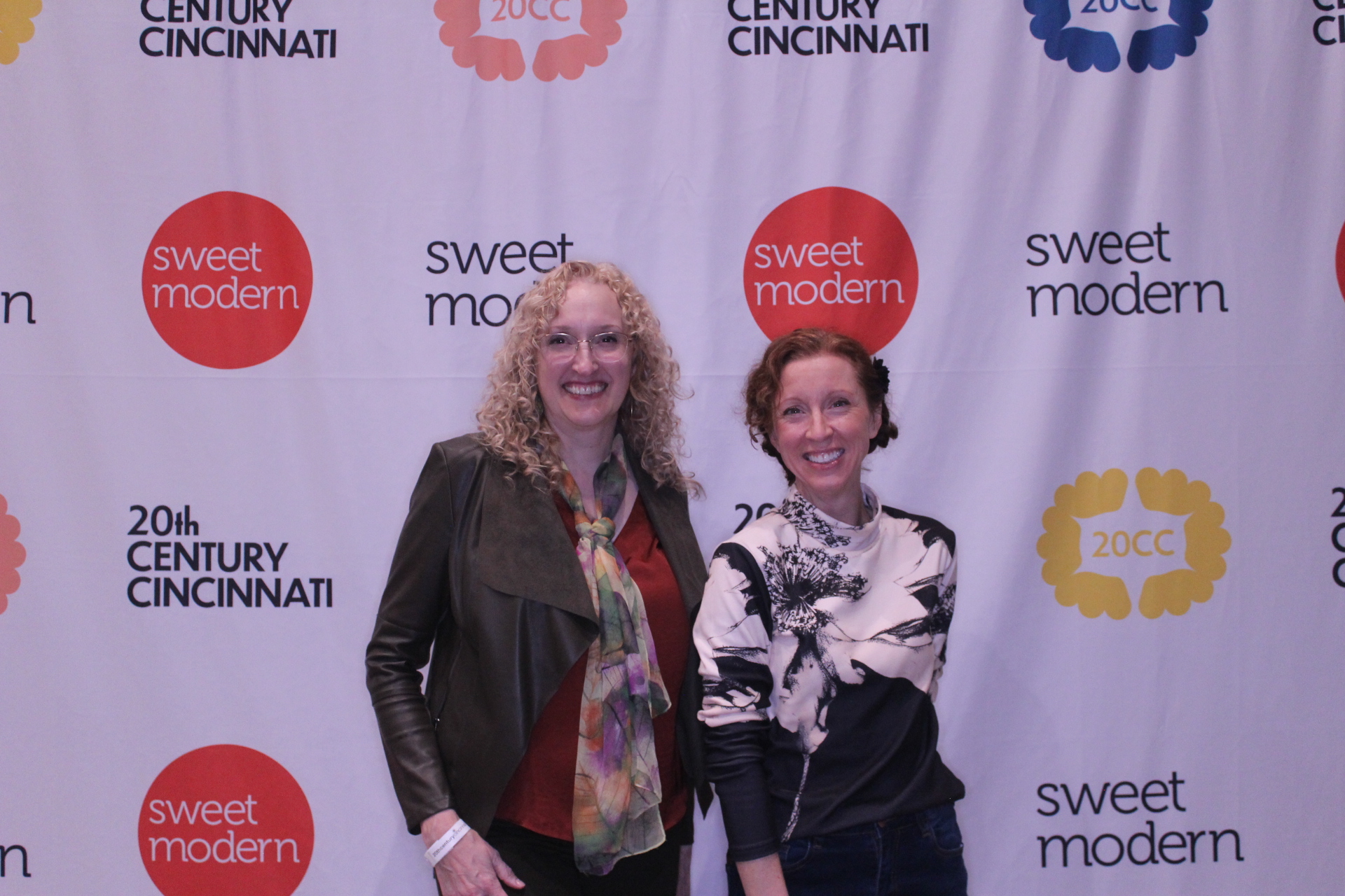 20th Century Cincinnati Friday | View more photos from the event at gallery.photoboothcincy.com/u/PhotoBoothCincy/20th-Century-Cincinnati-Friday