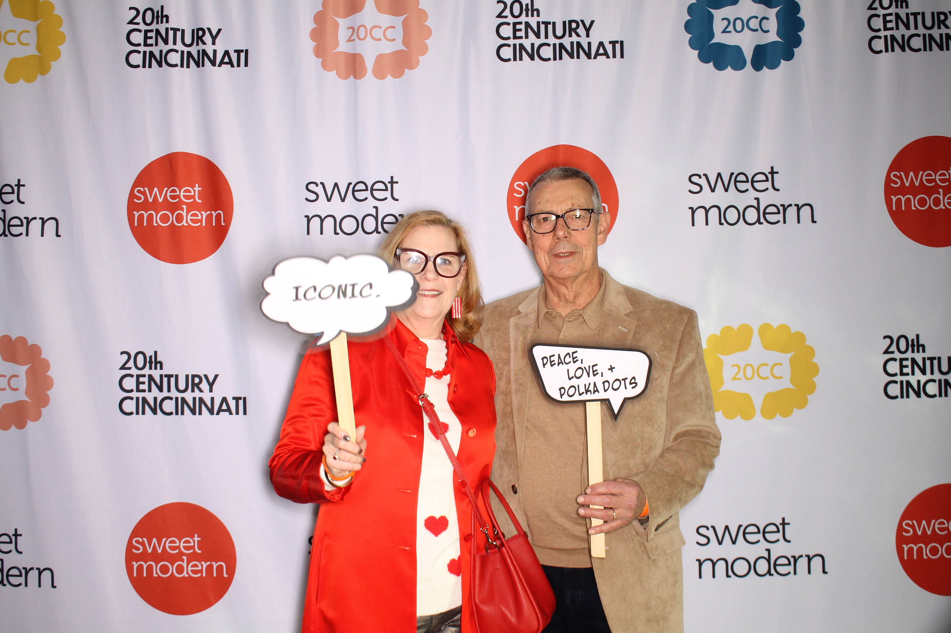 20th Century Cincinnati Saturday | View more photos from the event at gallery.photoboothcincy.com/u/PhotoBoothCincy/20th-Century-Cincinnati-Saturday