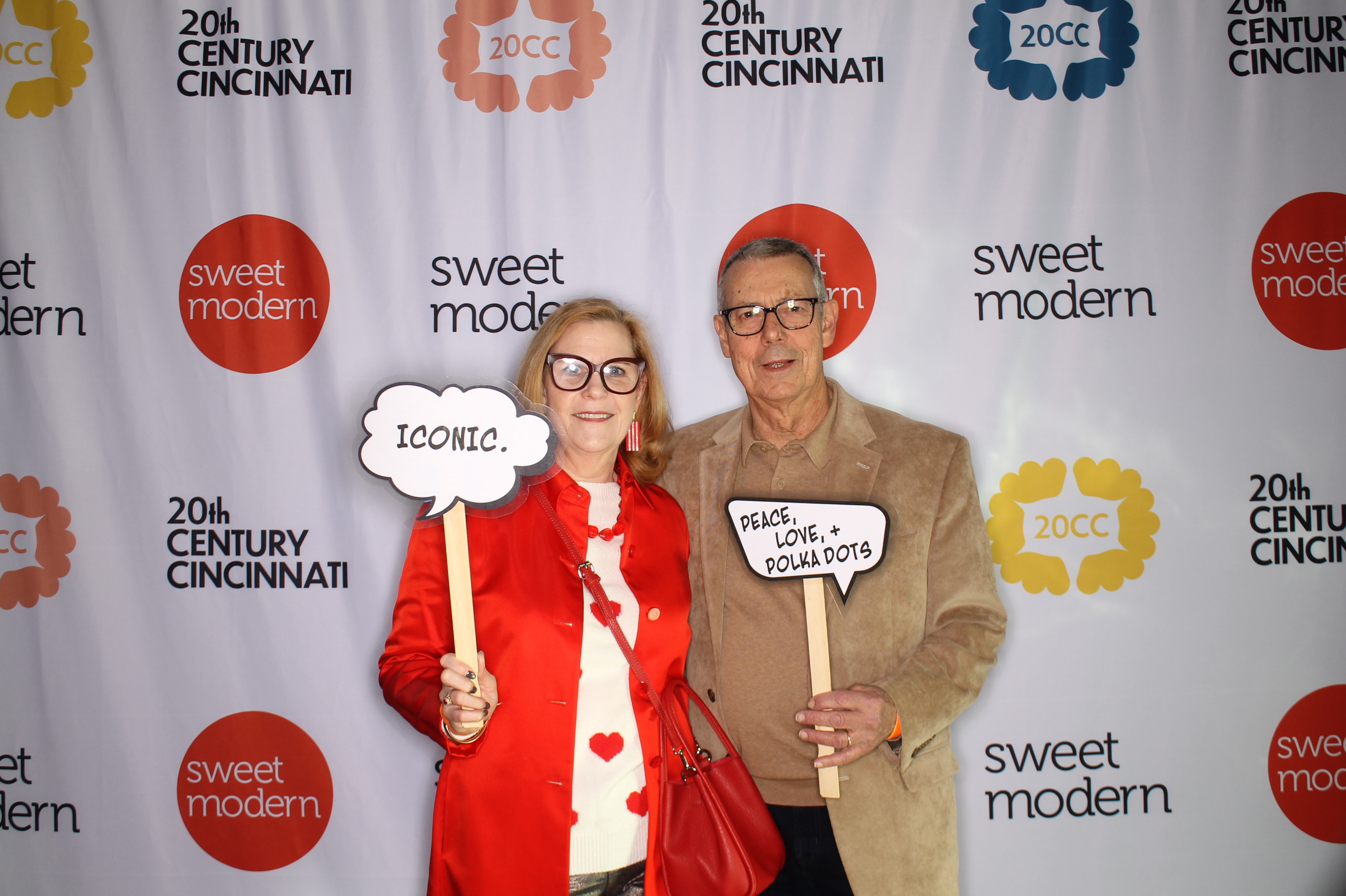 20th Century Cincinnati Saturday | View more photos from the event at gallery.photoboothcincy.com/u/PhotoBoothCincy/20th-Century-Cincinnati-Saturday
