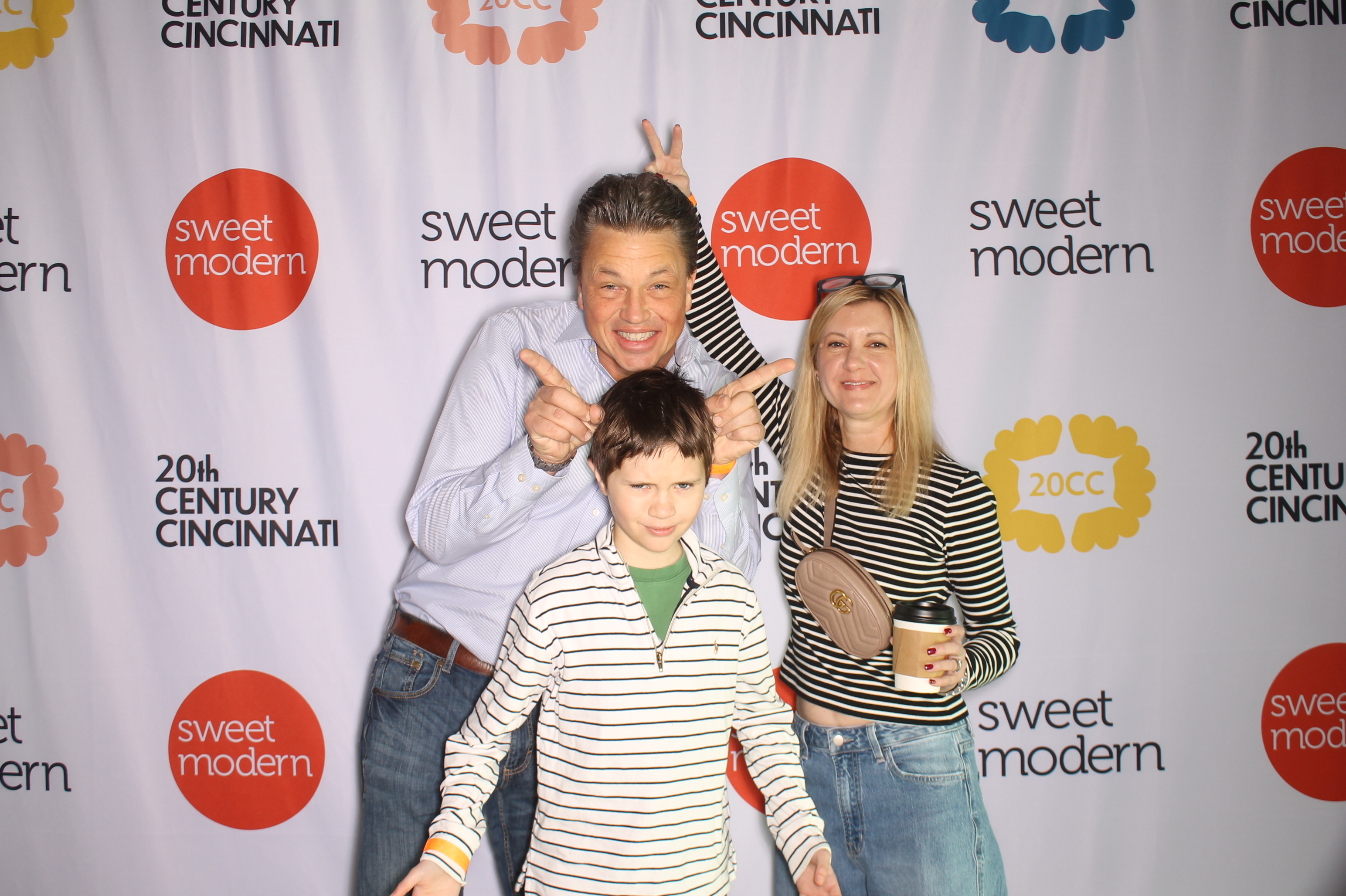 20th Century Cincinnati Saturday | View more photos from the event at gallery.photoboothcincy.com/u/PhotoBoothCincy/20th-Century-Cincinnati-Saturday