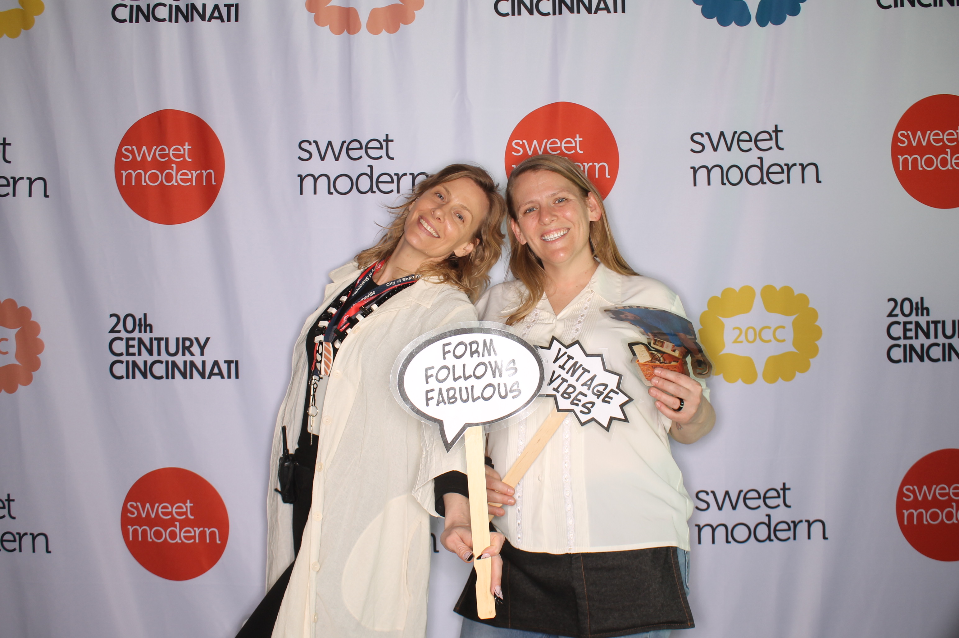 20th Century Cincinnati Saturday | View more photos from the event at gallery.photoboothcincy.com/u/PhotoBoothCincy/20th-Century-Cincinnati-Saturday