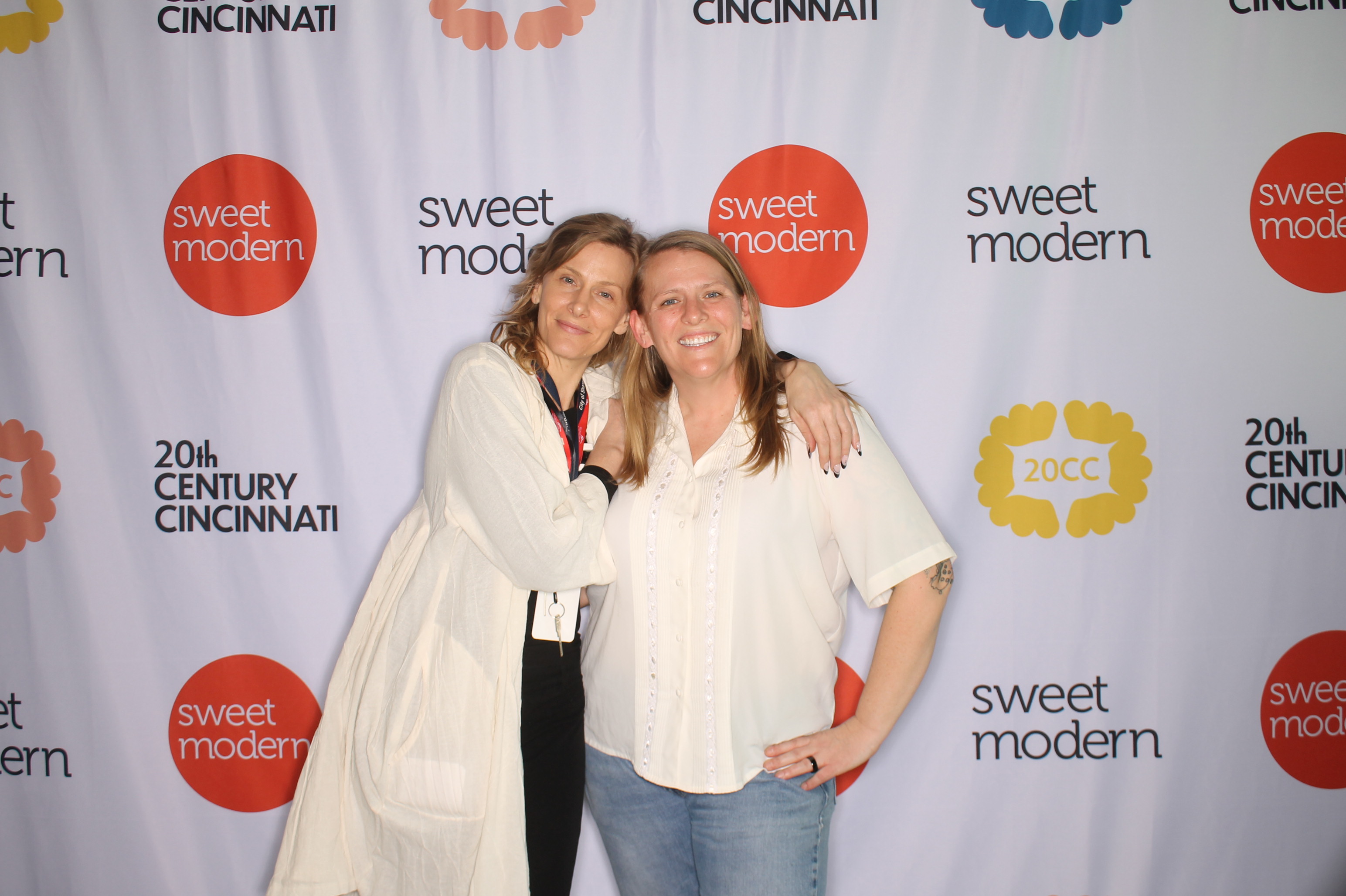 20th Century Cincinnati Saturday | View more photos from the event at gallery.photoboothcincy.com/u/PhotoBoothCincy/20th-Century-Cincinnati-Saturday