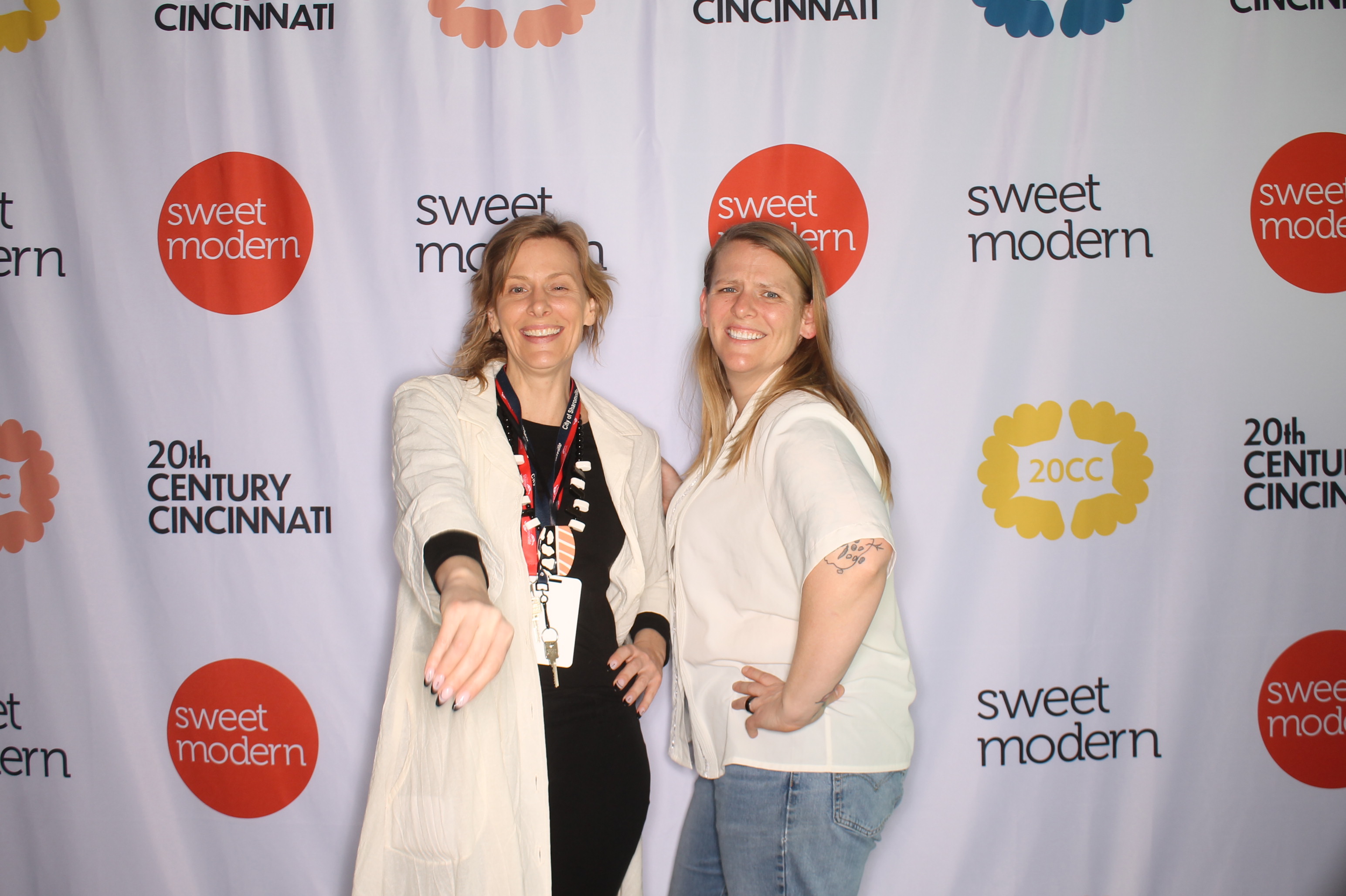 20th Century Cincinnati Saturday | View more photos from the event at gallery.photoboothcincy.com/u/PhotoBoothCincy/20th-Century-Cincinnati-Saturday