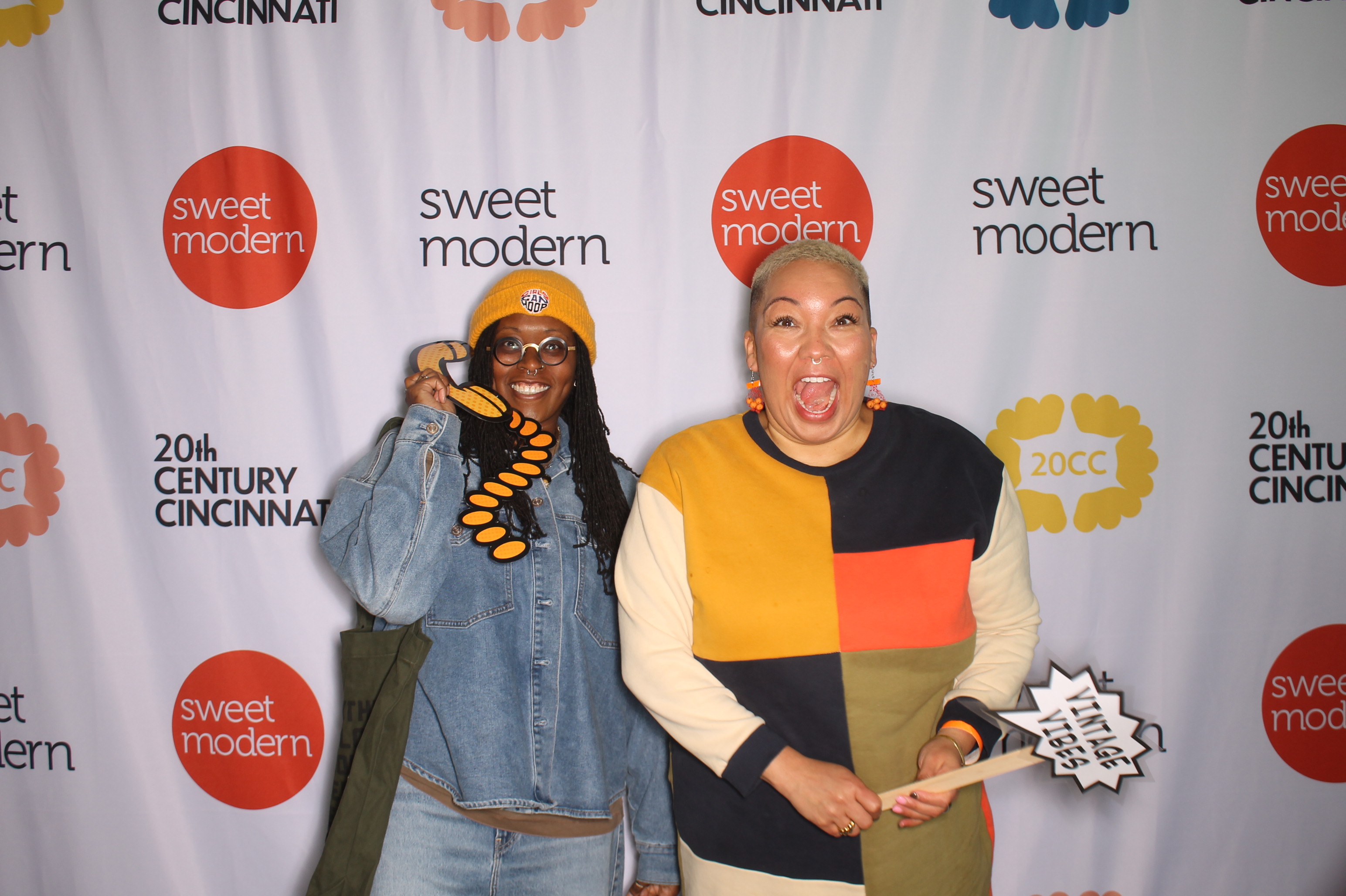 20th Century Cincinnati Saturday | View more photos from the event at gallery.photoboothcincy.com/u/PhotoBoothCincy/20th-Century-Cincinnati-Saturday