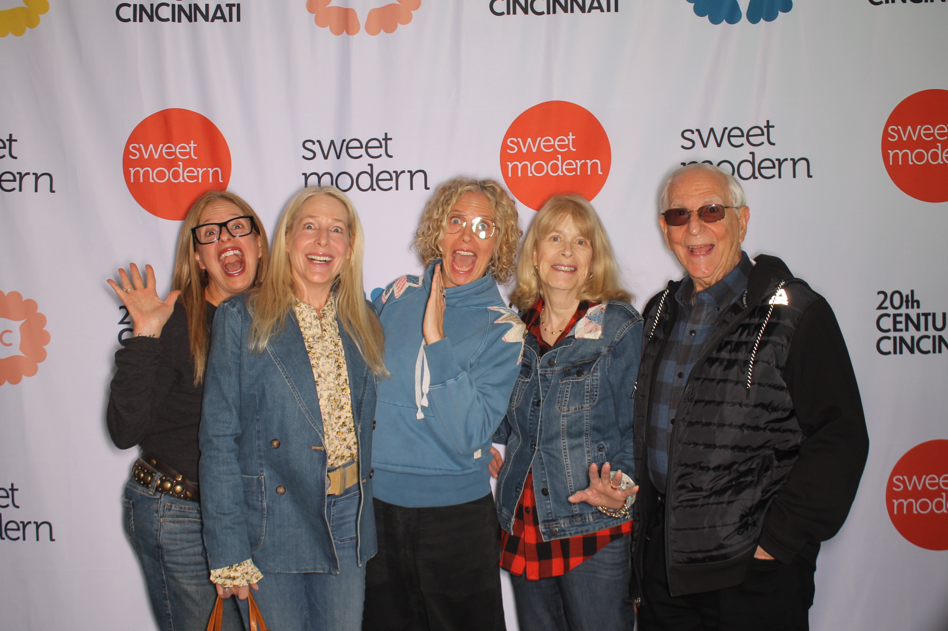 20th Century Cincinnati Saturday | View more photos from the event at gallery.photoboothcincy.com/u/PhotoBoothCincy/20th-Century-Cincinnati-Saturday