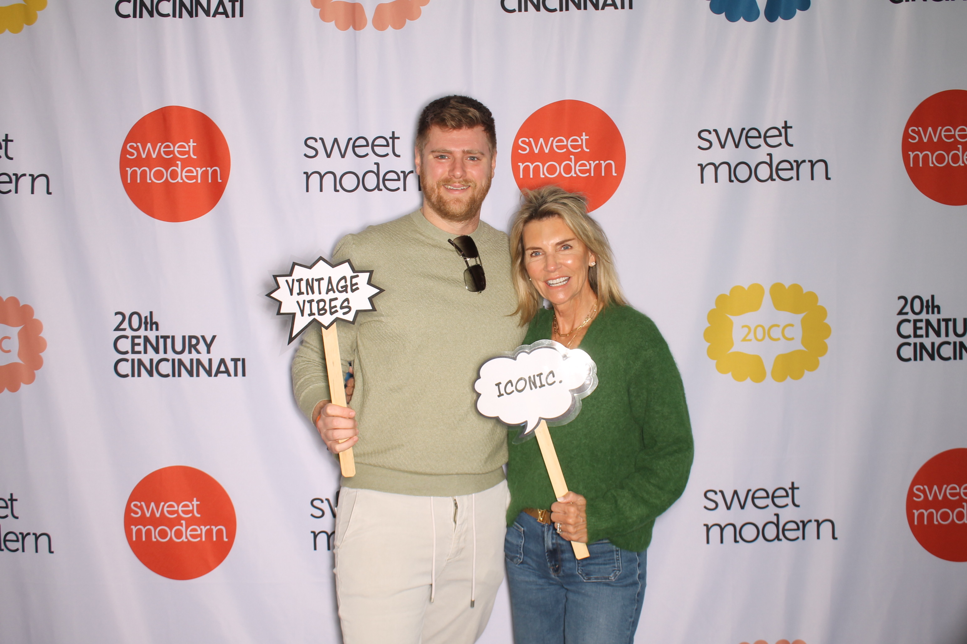20th Century Cincinnati Saturday | View more photos from the event at gallery.photoboothcincy.com/u/PhotoBoothCincy/20th-Century-Cincinnati-Saturday