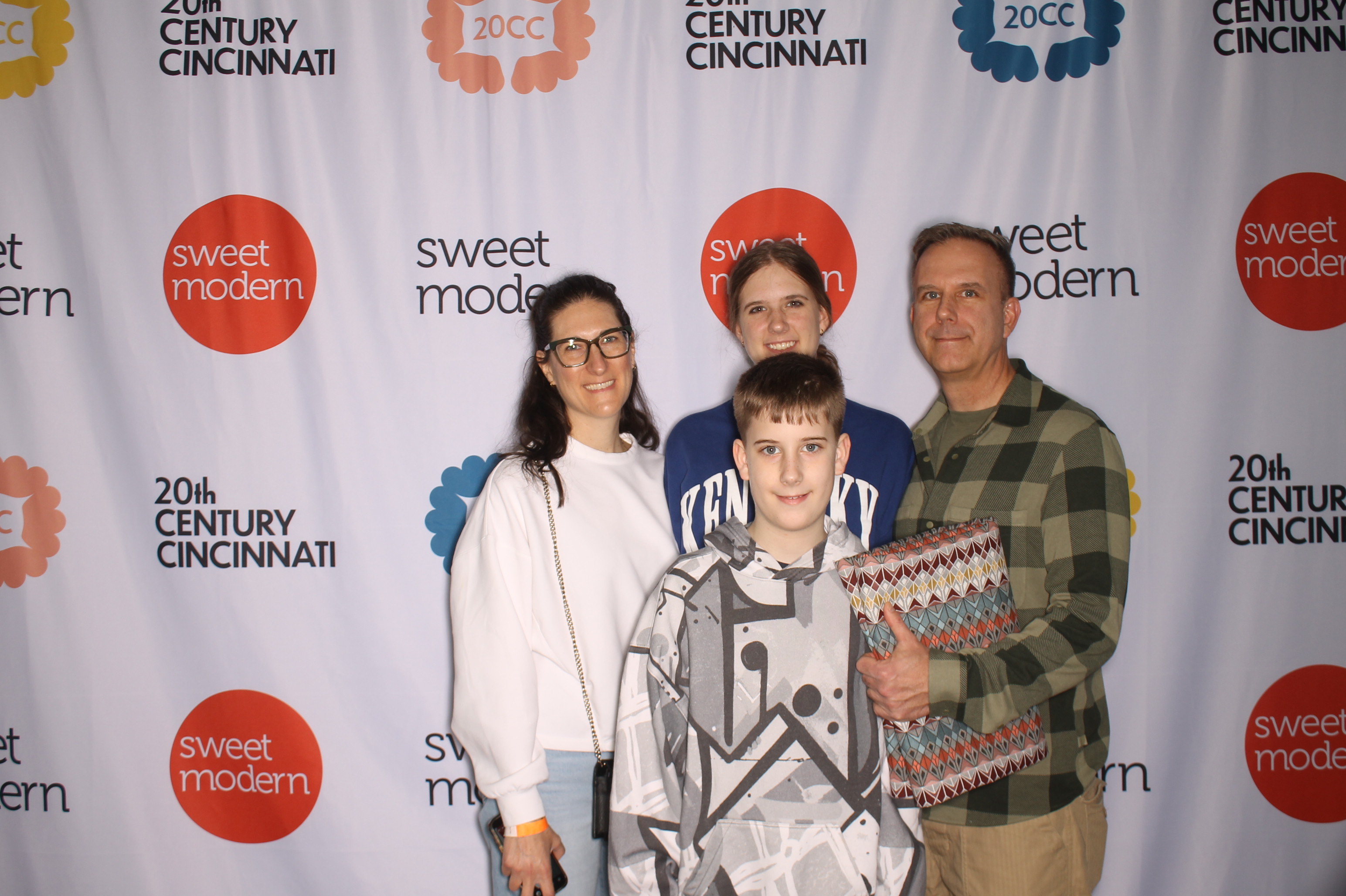 20th Century Cincinnati Saturday | View more photos from the event at gallery.photoboothcincy.com/u/PhotoBoothCincy/20th-Century-Cincinnati-Saturday