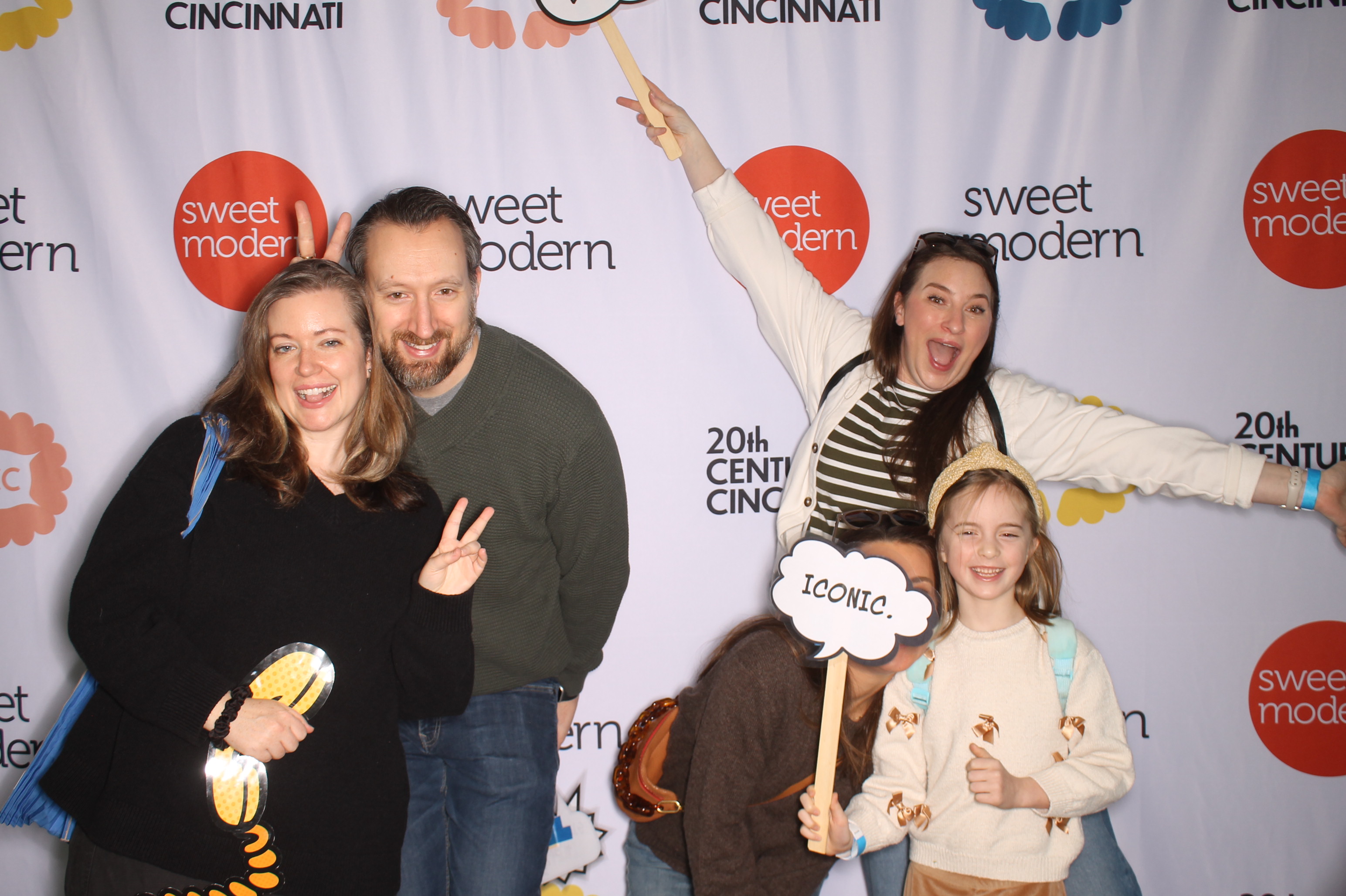 20th Century Cincinnati Saturday | View more photos from the event at gallery.photoboothcincy.com/u/PhotoBoothCincy/20th-Century-Cincinnati-Saturday