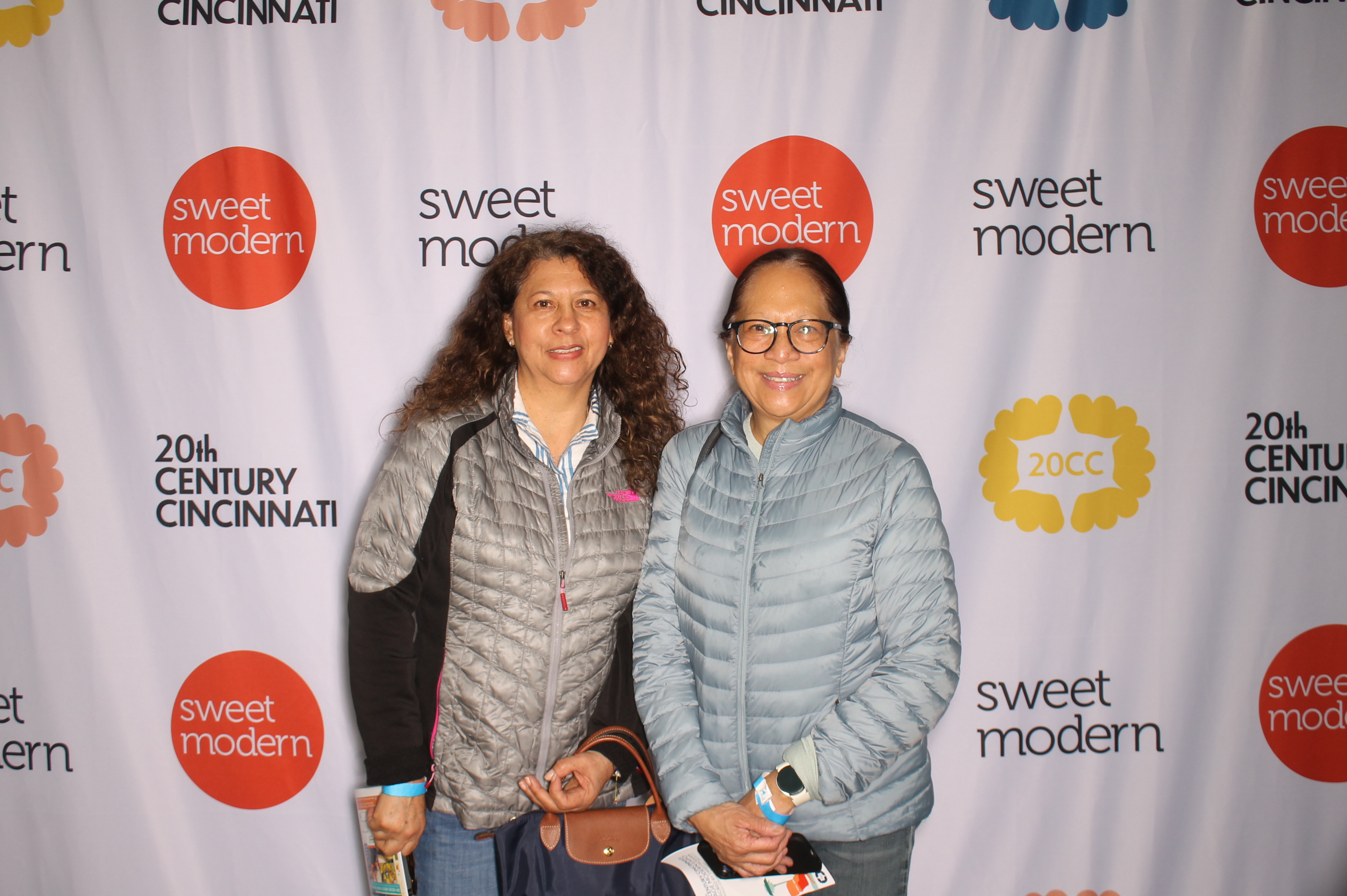 20th Century Cincinnati Saturday | View more photos from the event at gallery.photoboothcincy.com/u/PhotoBoothCincy/20th-Century-Cincinnati-Saturday