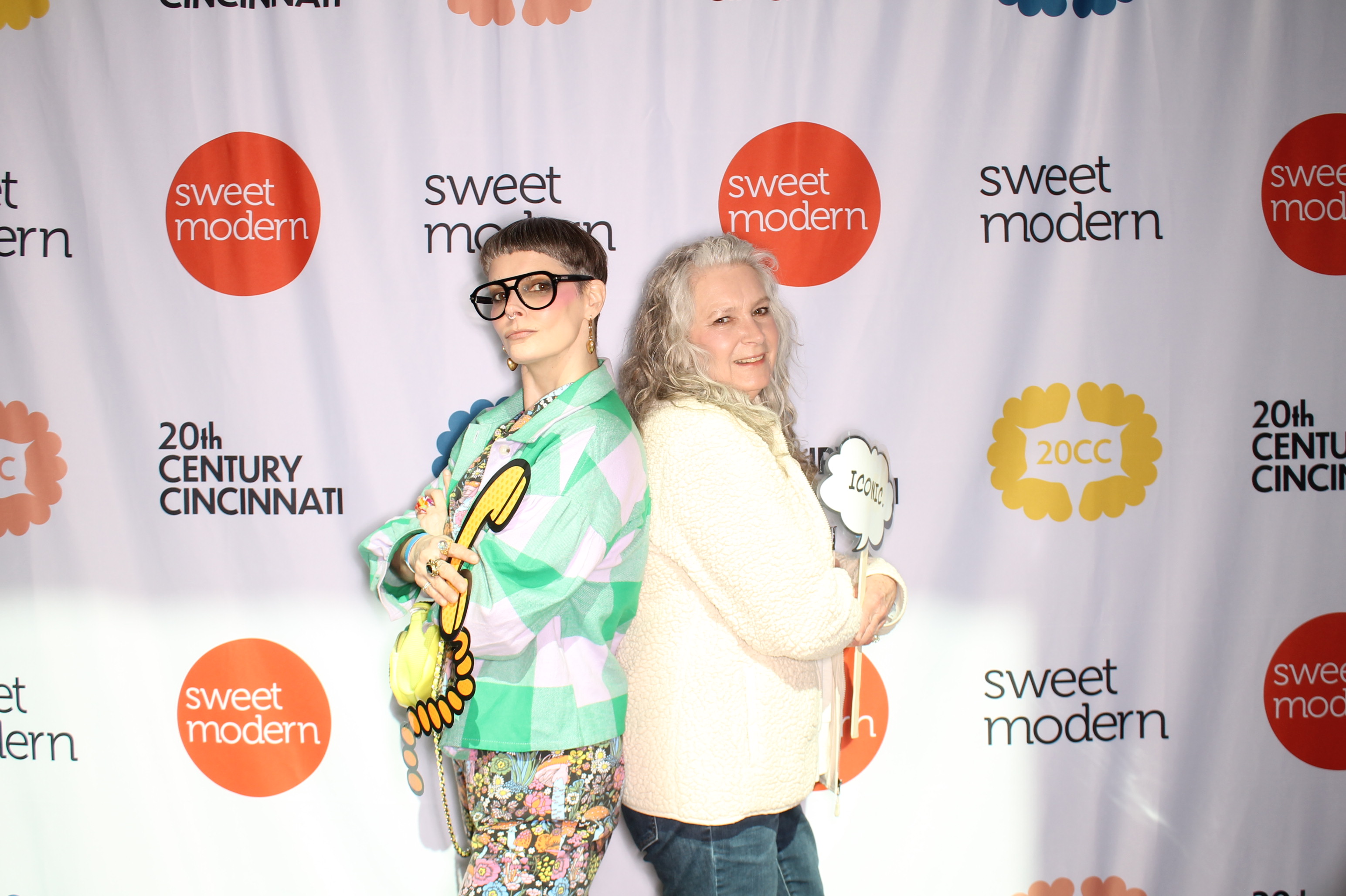 20th Century Cincinnati Saturday | View more photos from the event at gallery.photoboothcincy.com/u/PhotoBoothCincy/20th-Century-Cincinnati-Saturday