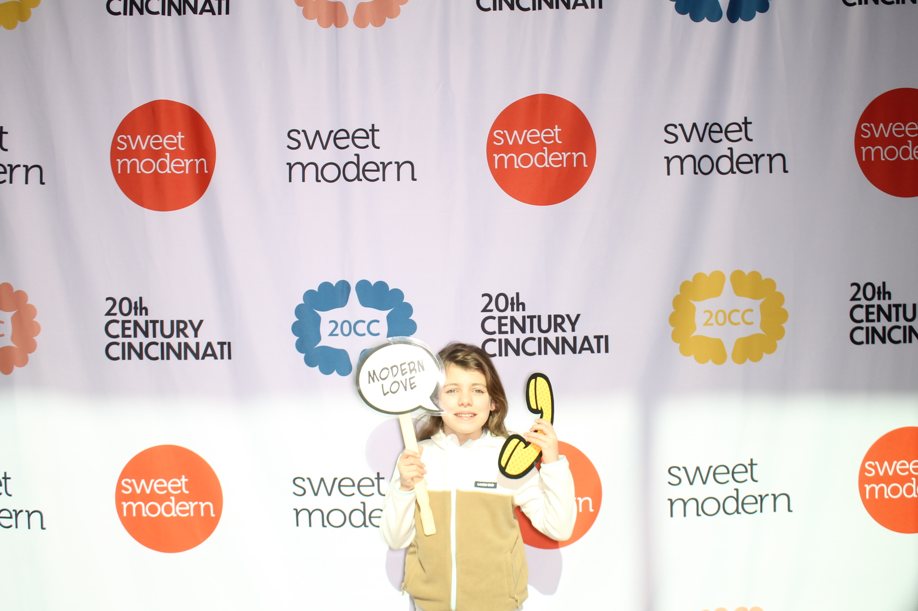 20th Century Cincinnati Saturday | View more photos from the event at gallery.photoboothcincy.com/u/PhotoBoothCincy/20th-Century-Cincinnati-Saturday