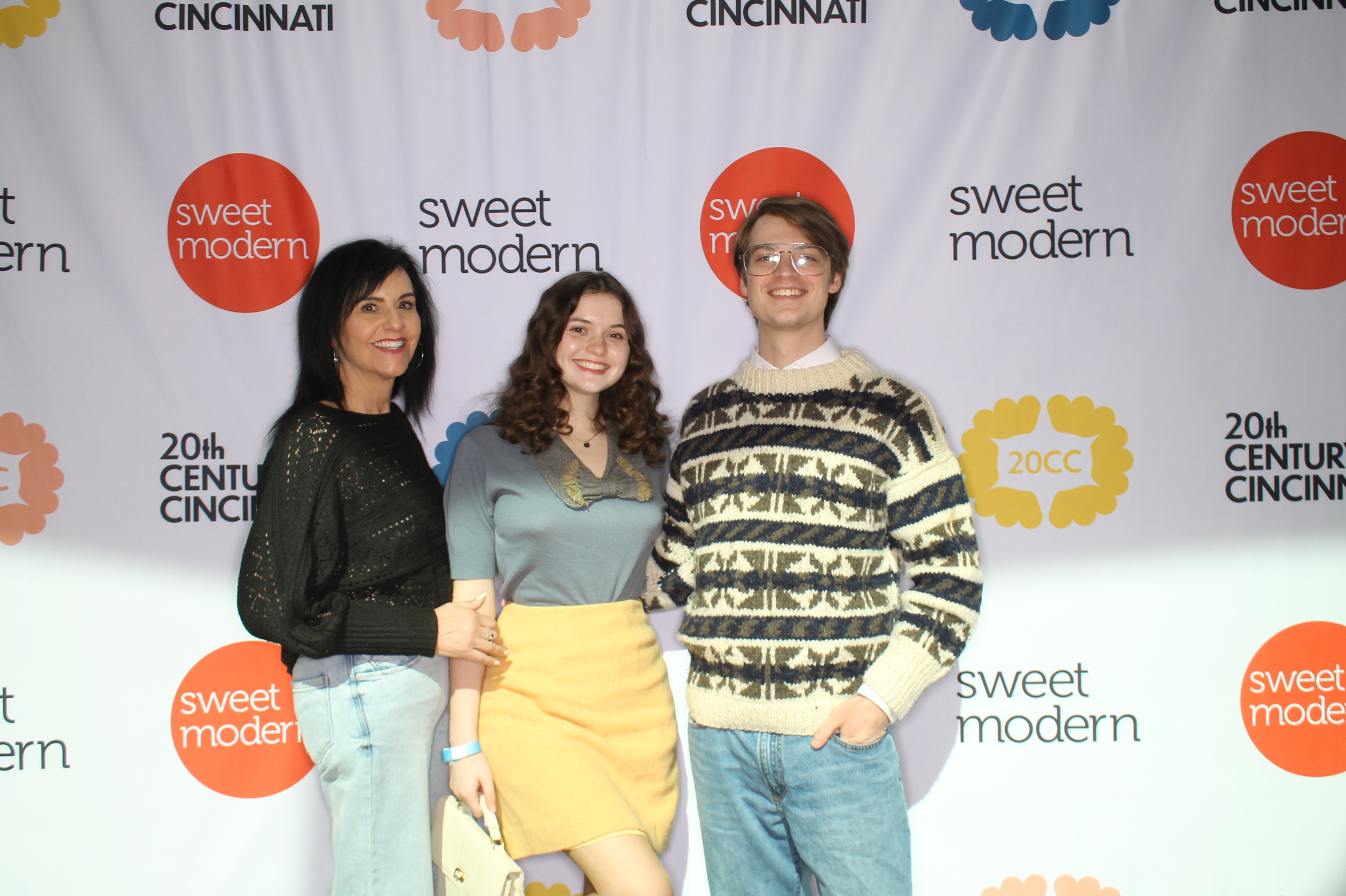 20th Century Cincinnati Saturday | View more photos from the event at gallery.photoboothcincy.com/u/PhotoBoothCincy/20th-Century-Cincinnati-Saturday