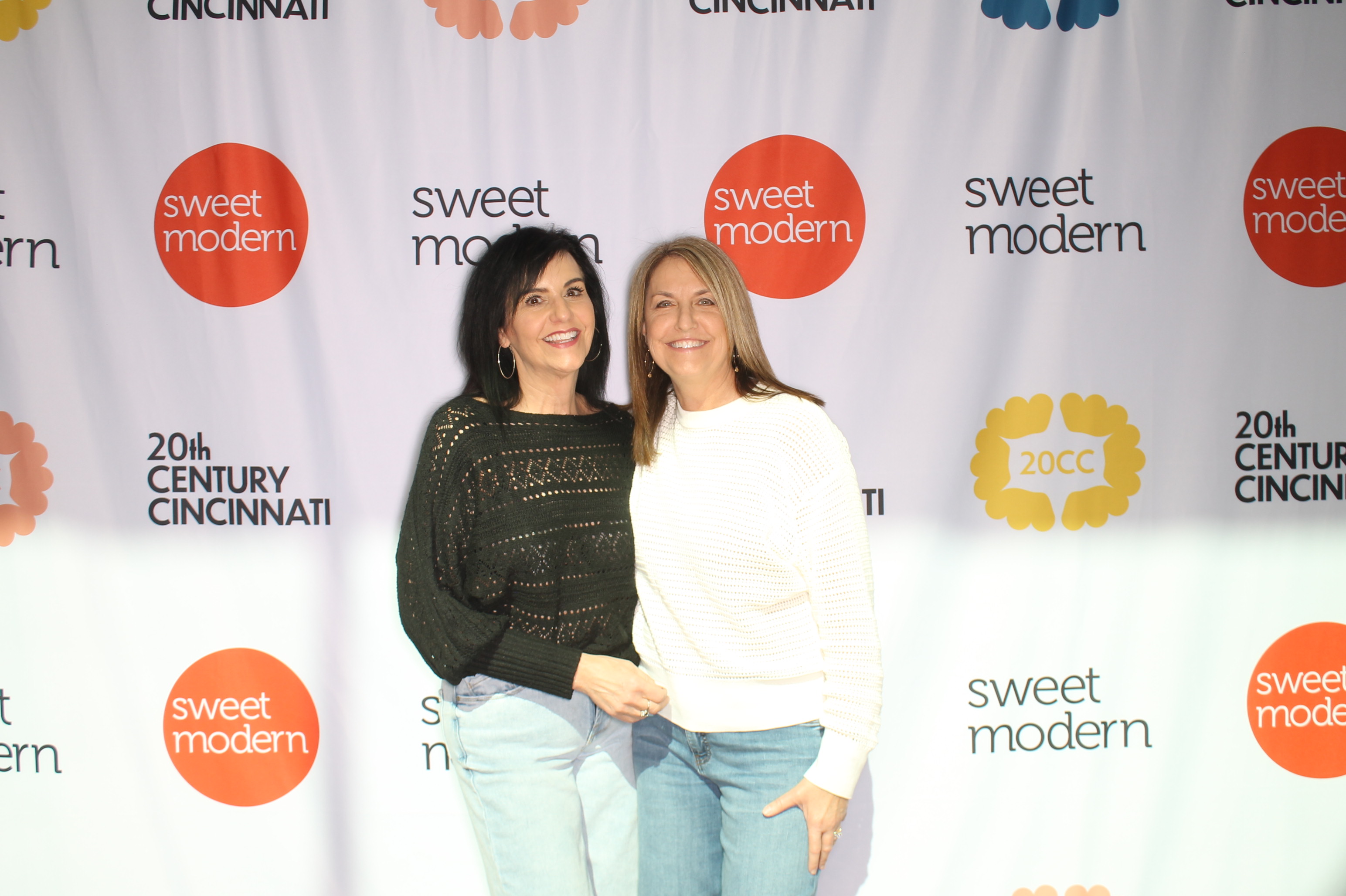 20th Century Cincinnati Saturday | View more photos from the event at gallery.photoboothcincy.com/u/PhotoBoothCincy/20th-Century-Cincinnati-Saturday