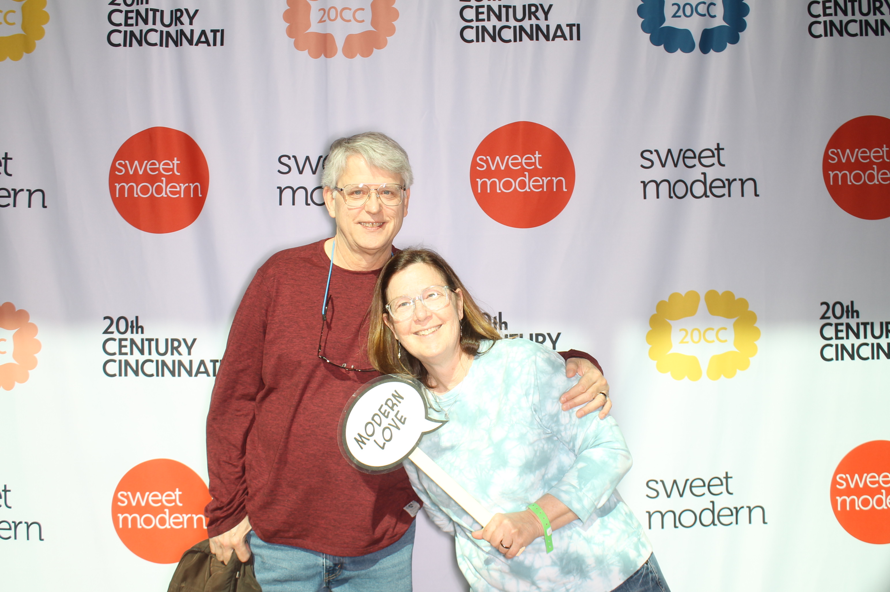 20th Century Cincinnati Saturday | View more photos from the event at gallery.photoboothcincy.com/u/PhotoBoothCincy/20th-Century-Cincinnati-Saturday