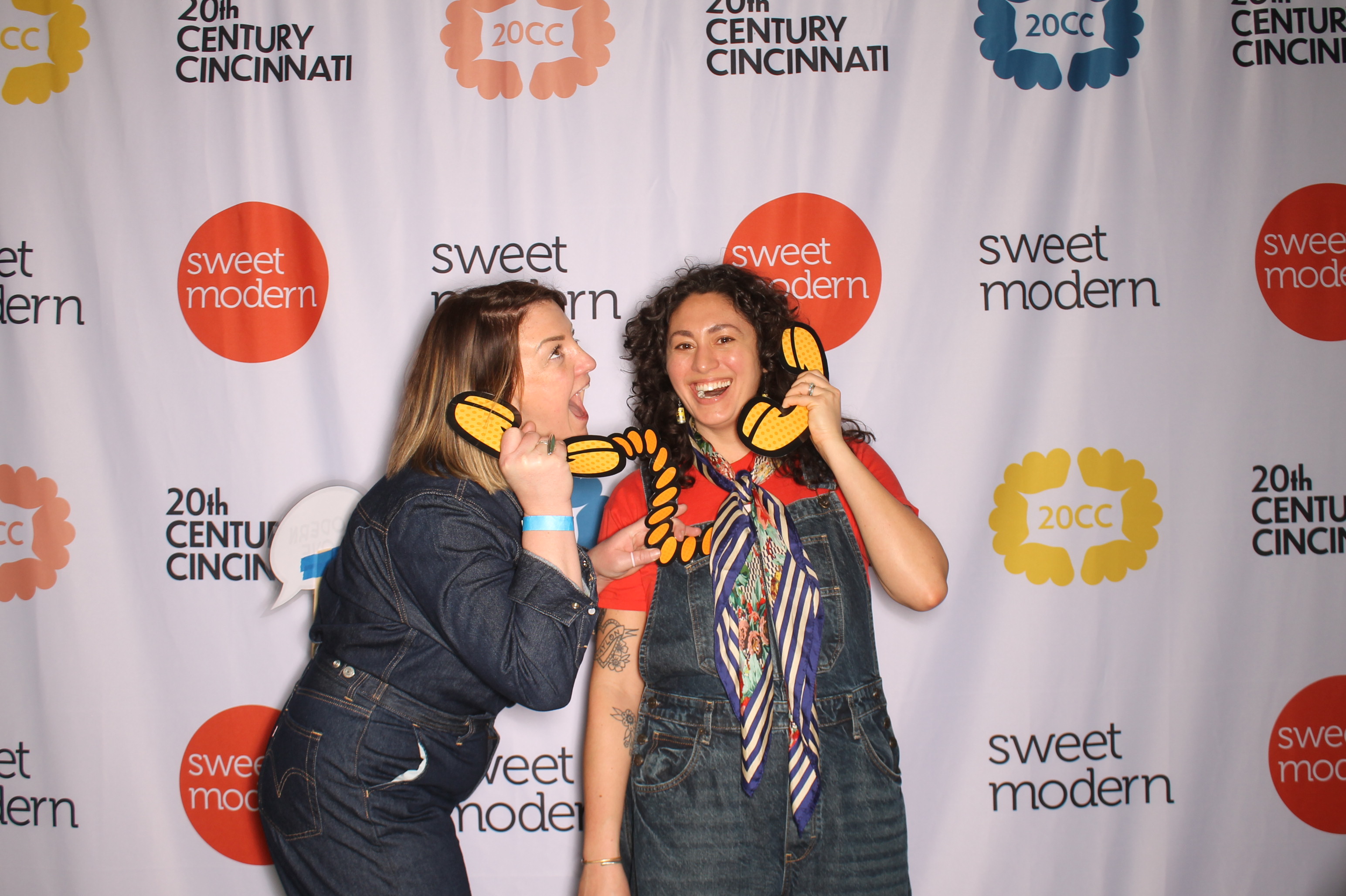 20th Century Cincinnati Saturday | View more photos from the event at gallery.photoboothcincy.com/u/PhotoBoothCincy/20th-Century-Cincinnati-Saturday