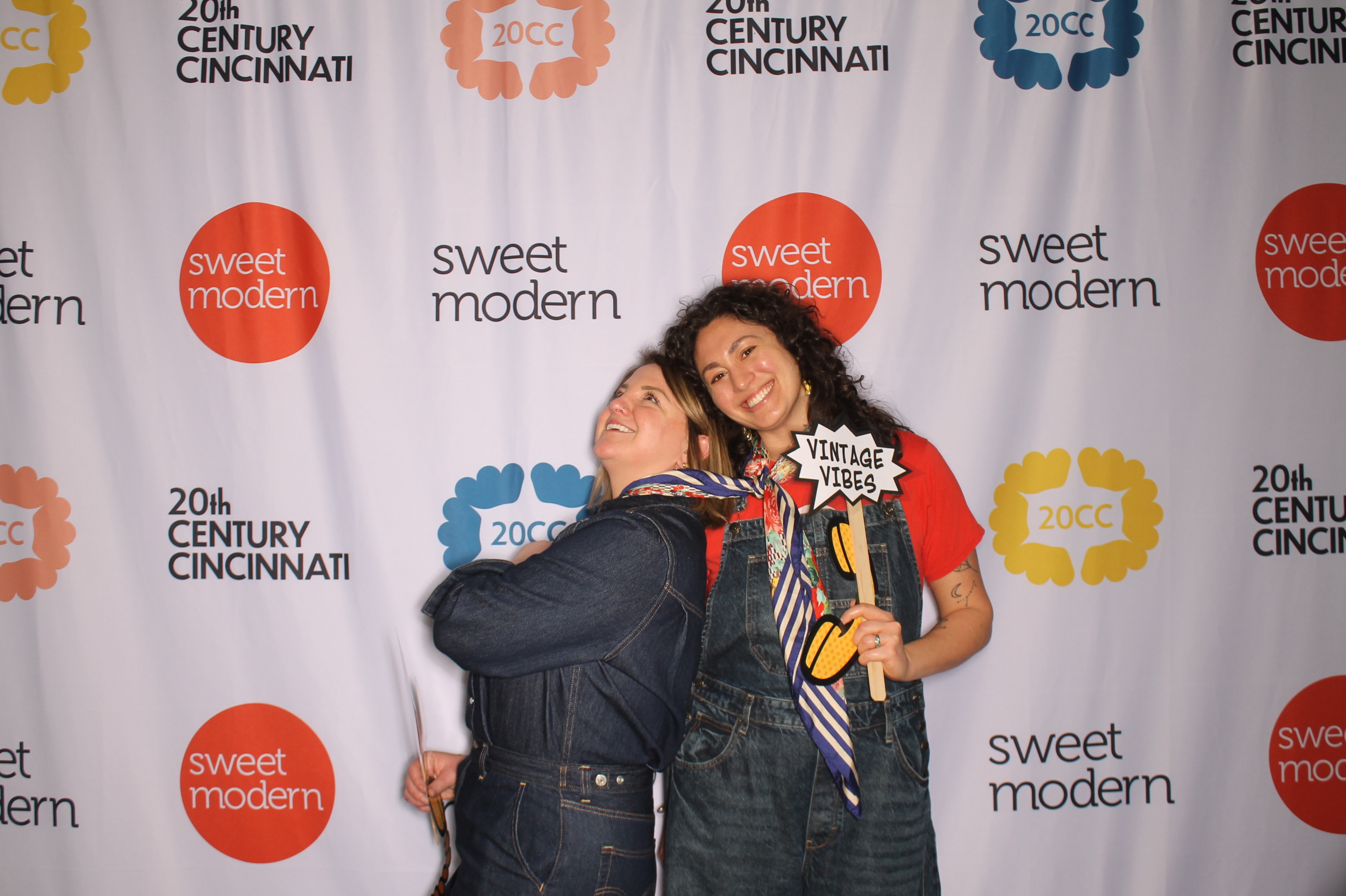 20th Century Cincinnati Saturday | View more photos from the event at gallery.photoboothcincy.com/u/PhotoBoothCincy/20th-Century-Cincinnati-Saturday