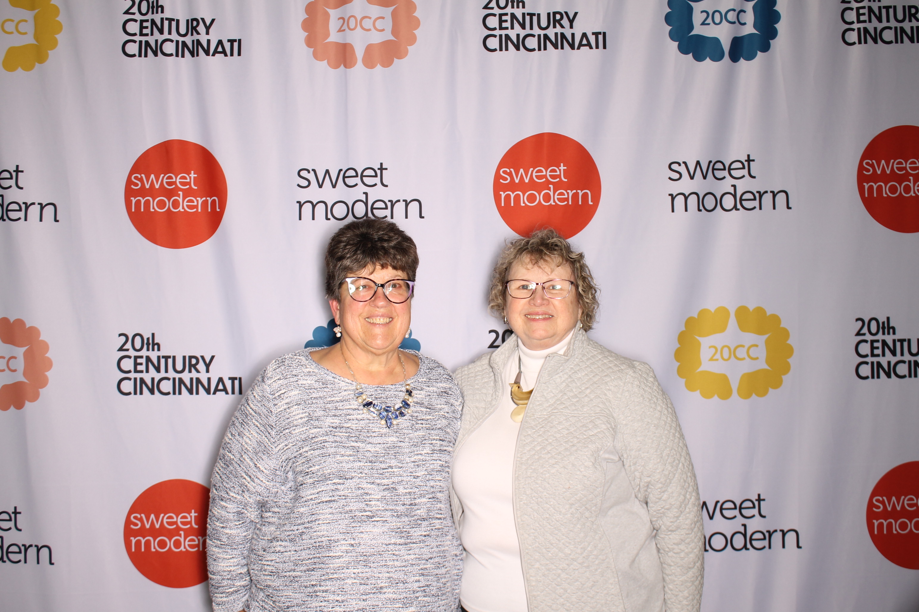 20th Century Cincinnati Saturday | View more photos from the event at gallery.photoboothcincy.com/u/PhotoBoothCincy/20th-Century-Cincinnati-Saturday