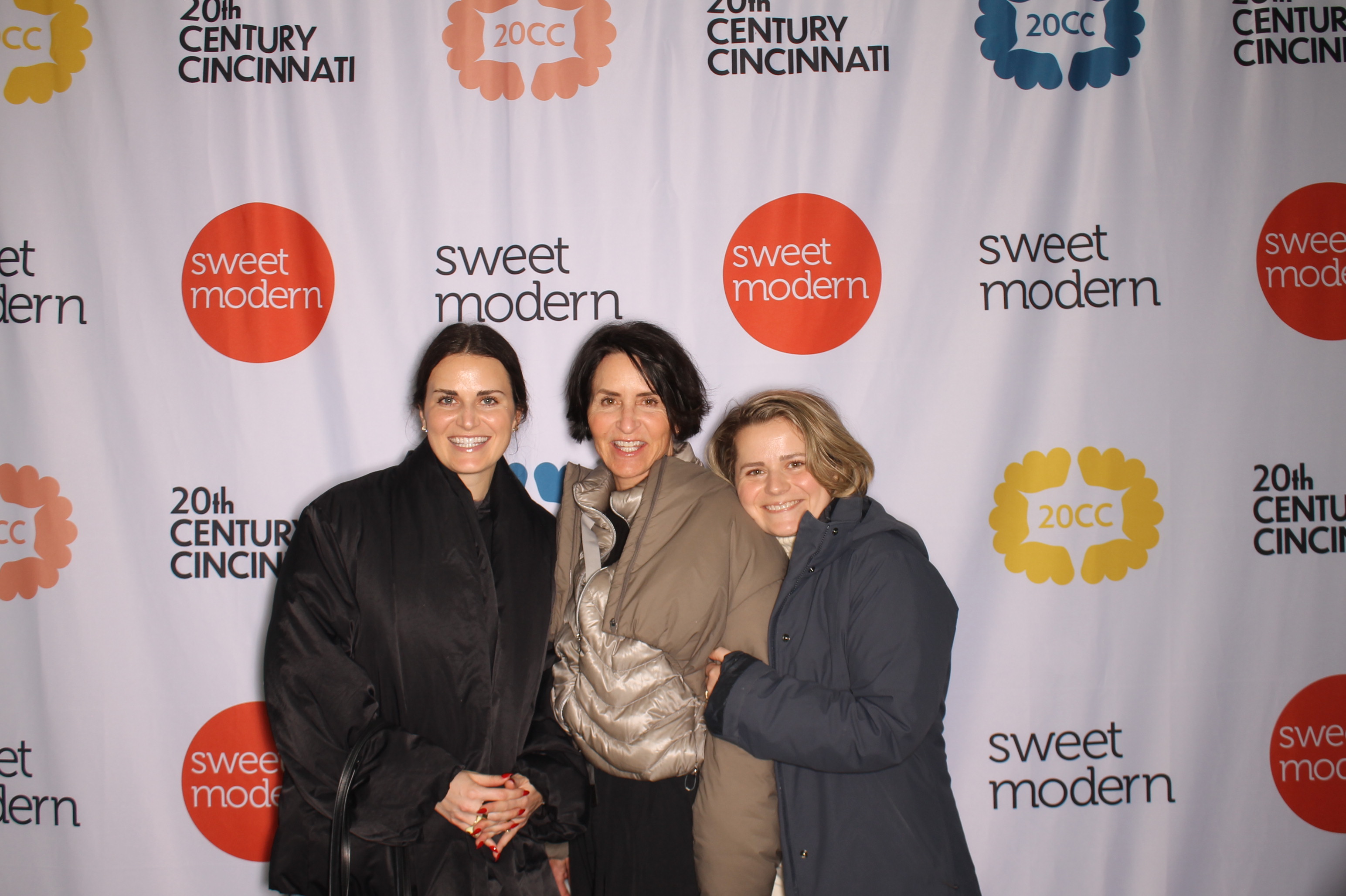 20th Century Cincinnati Saturday | View more photos from the event at gallery.photoboothcincy.com/u/PhotoBoothCincy/20th-Century-Cincinnati-Saturday
