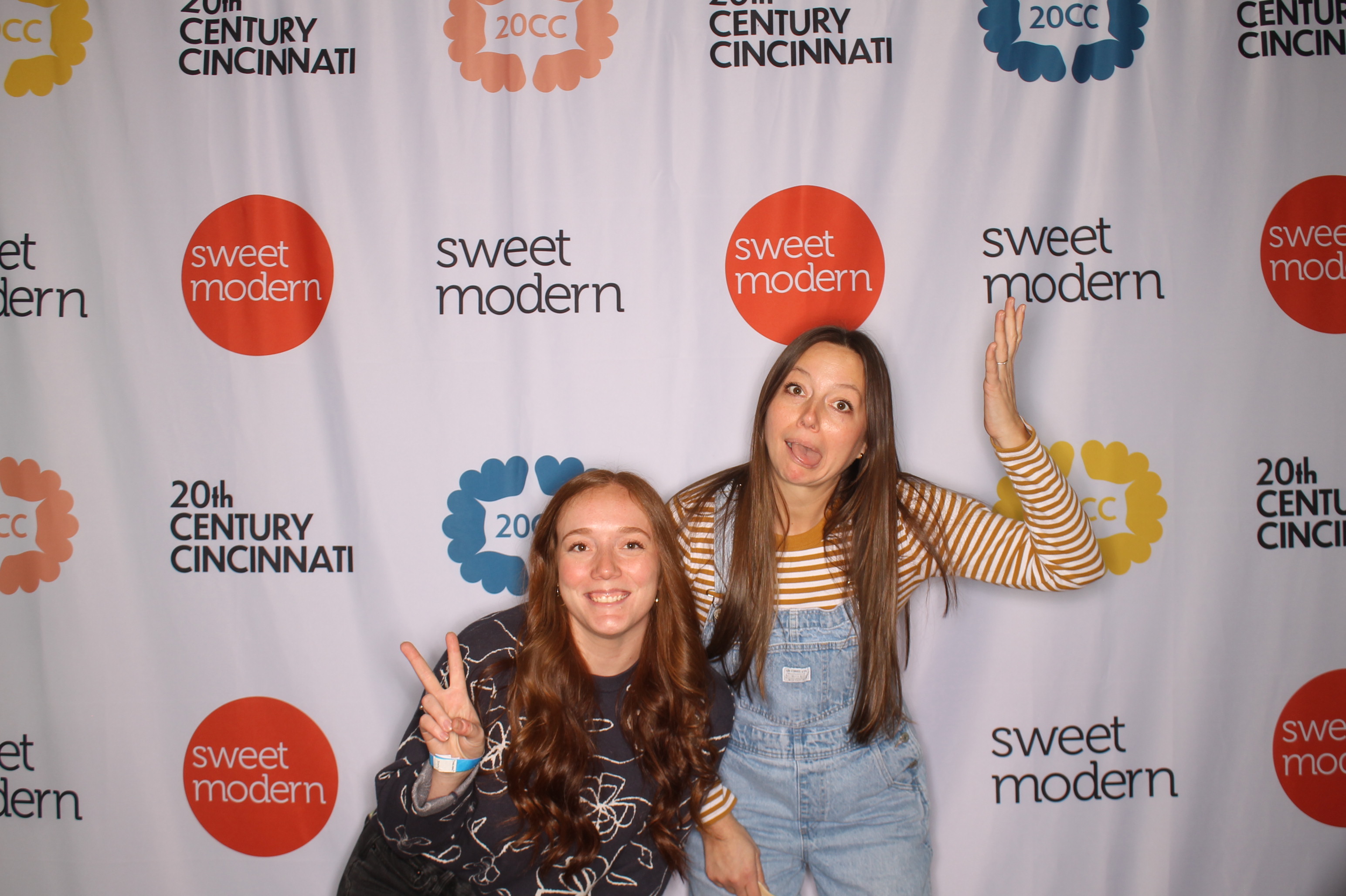 20th Century Cincinnati Saturday | View more photos from the event at gallery.photoboothcincy.com/u/PhotoBoothCincy/20th-Century-Cincinnati-Saturday