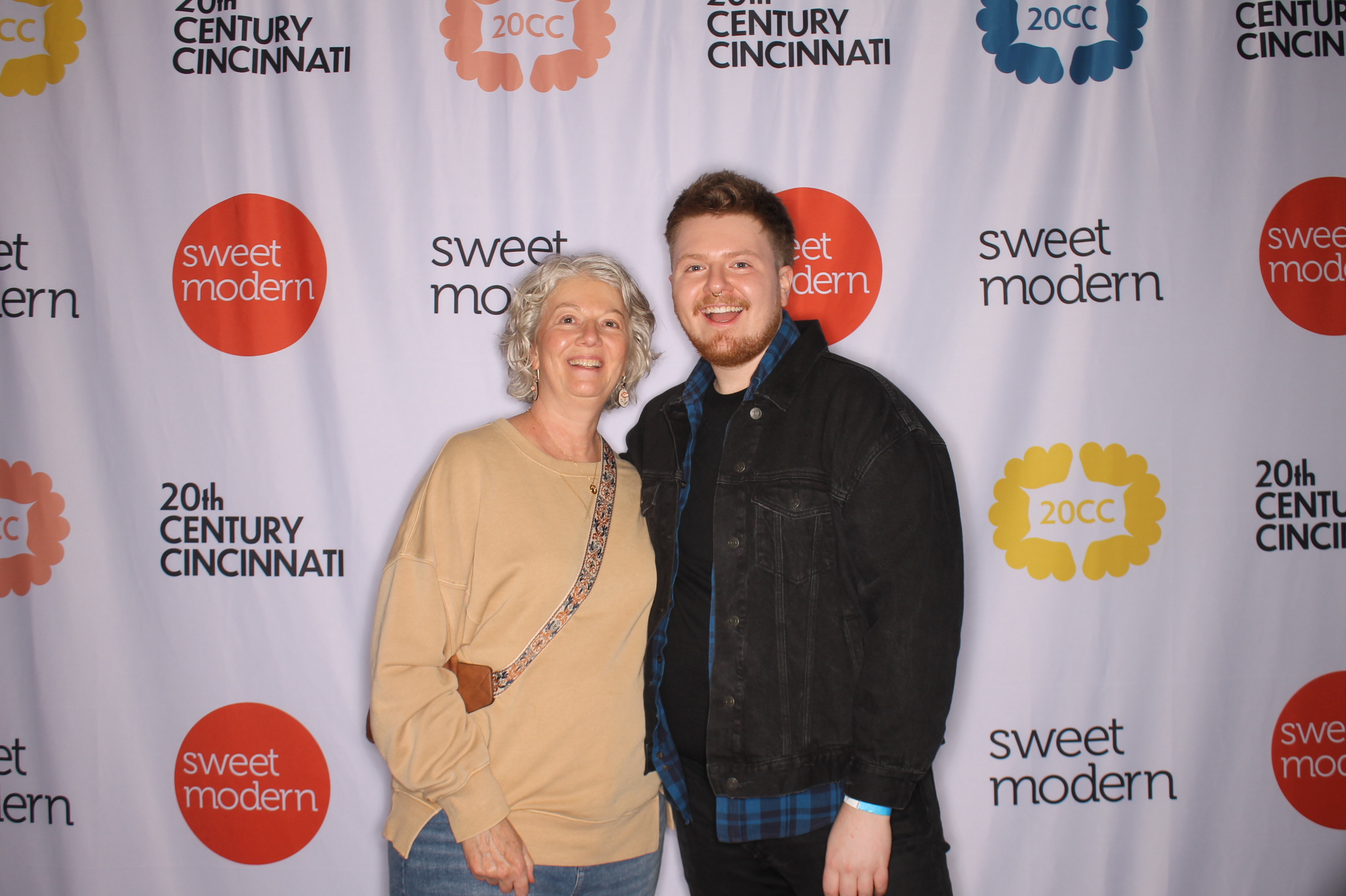 20th Century Cincinnati Saturday | View more photos from the event at gallery.photoboothcincy.com/u/PhotoBoothCincy/20th-Century-Cincinnati-Saturday