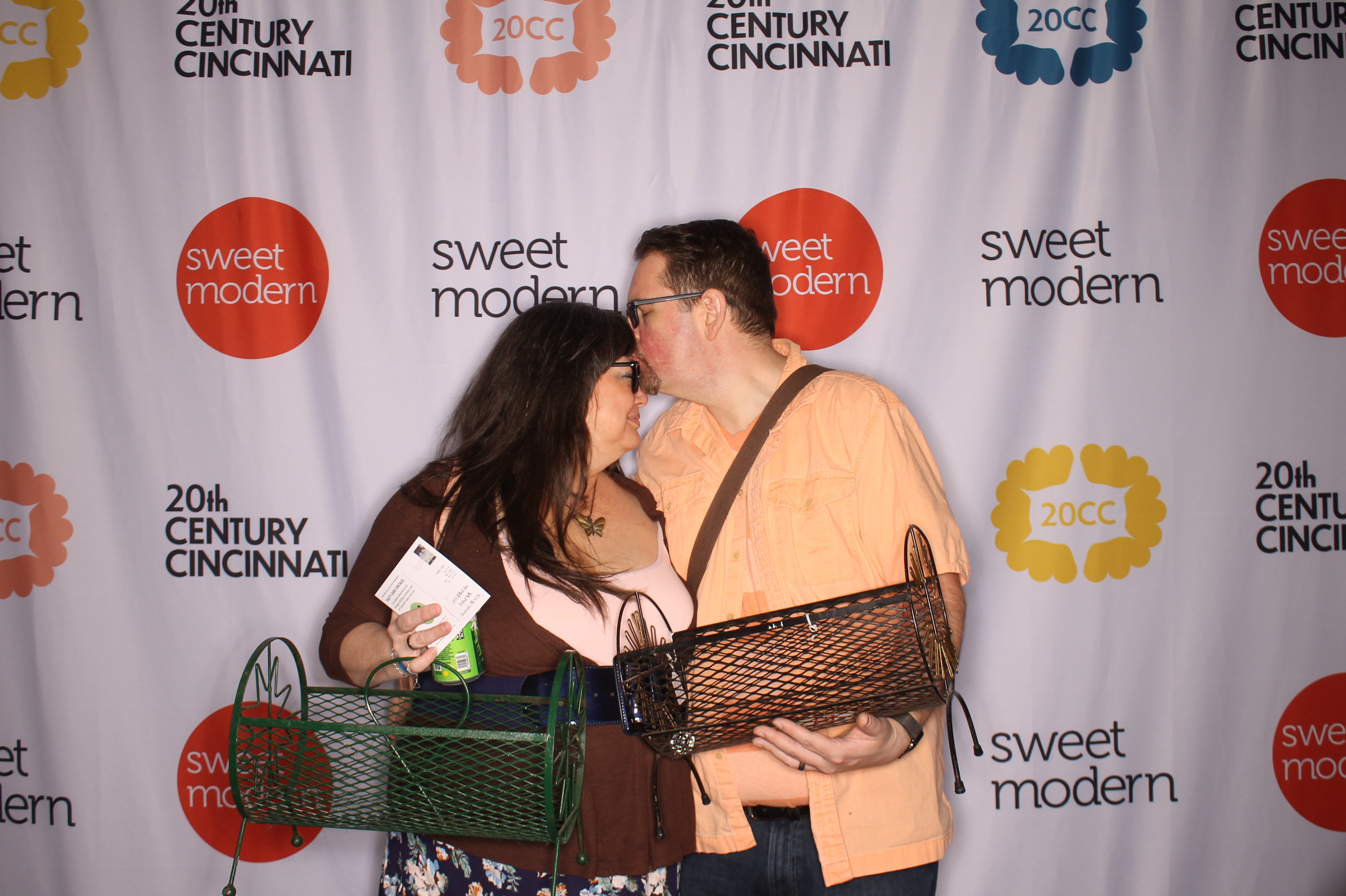 20th Century Cincinnati Saturday | View more photos from the event at gallery.photoboothcincy.com/u/PhotoBoothCincy/20th-Century-Cincinnati-Saturday