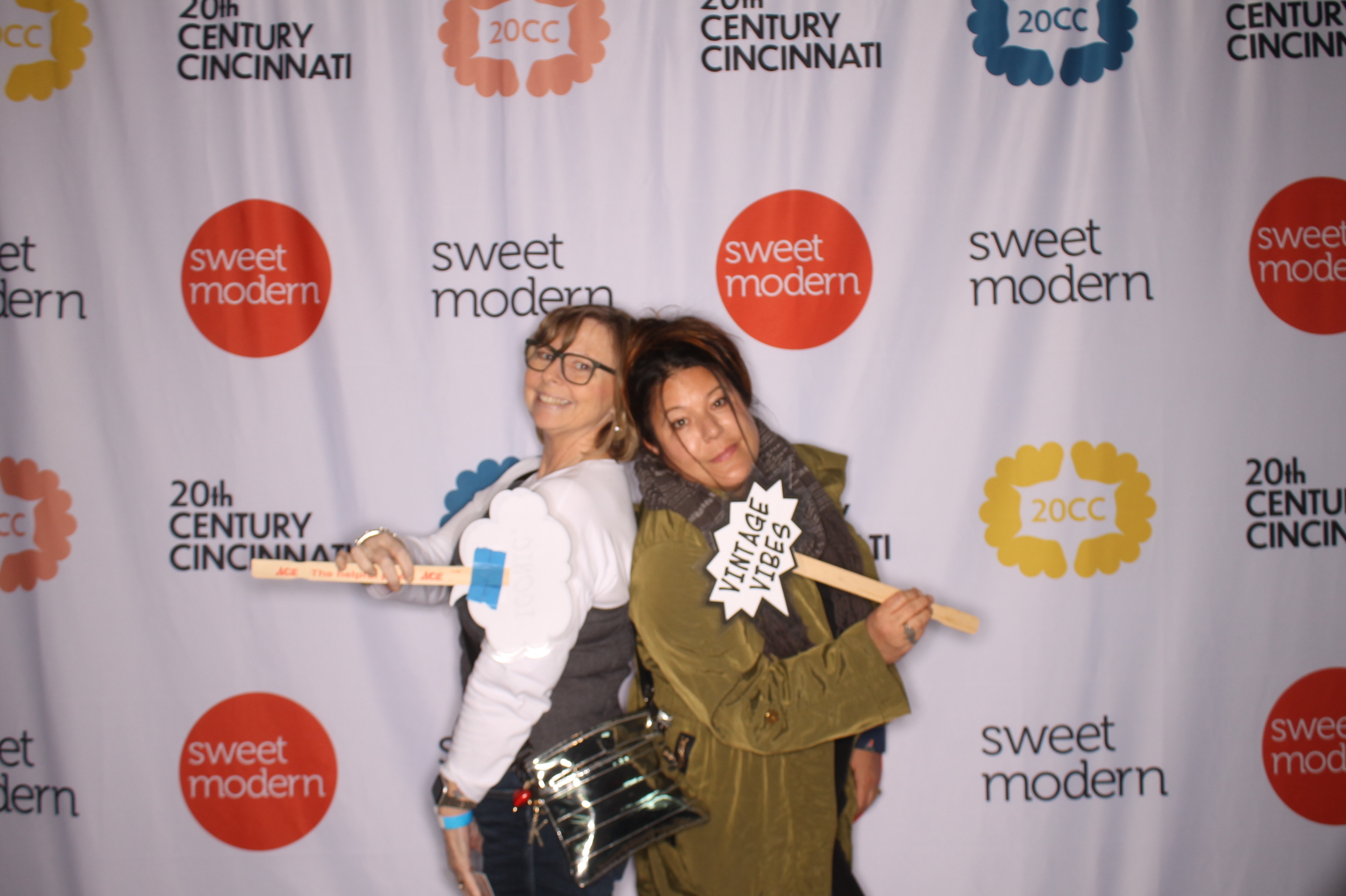20th Century Cincinnati Sunday | View more photos from the event at gallery.photoboothcincy.com/u/PhotoBoothCincy/20th-Century-Cincinnati-Sunday