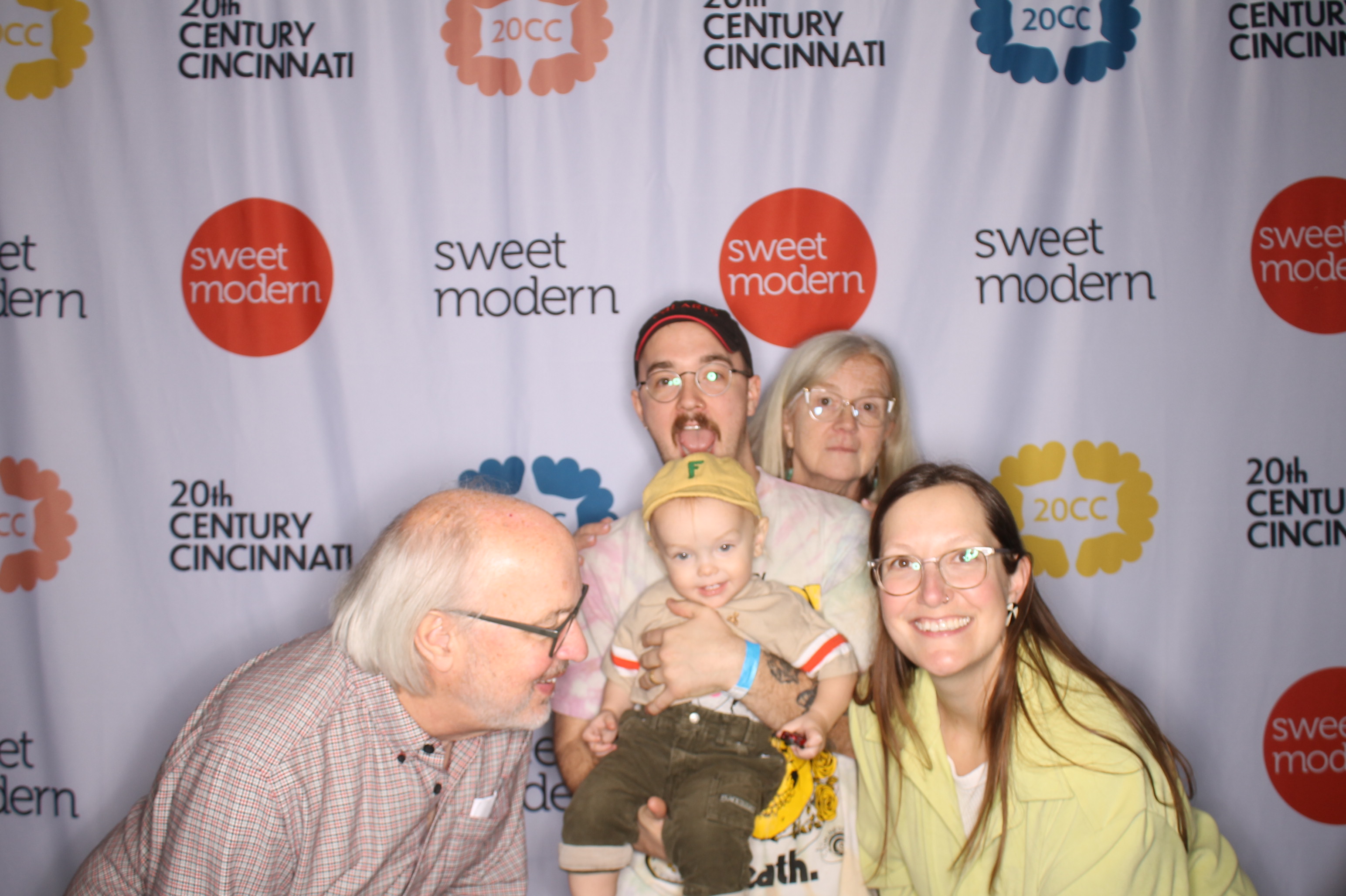 20th Century Cincinnati Sunday | View more photos from the event at gallery.photoboothcincy.com/u/PhotoBoothCincy/20th-Century-Cincinnati-Sunday