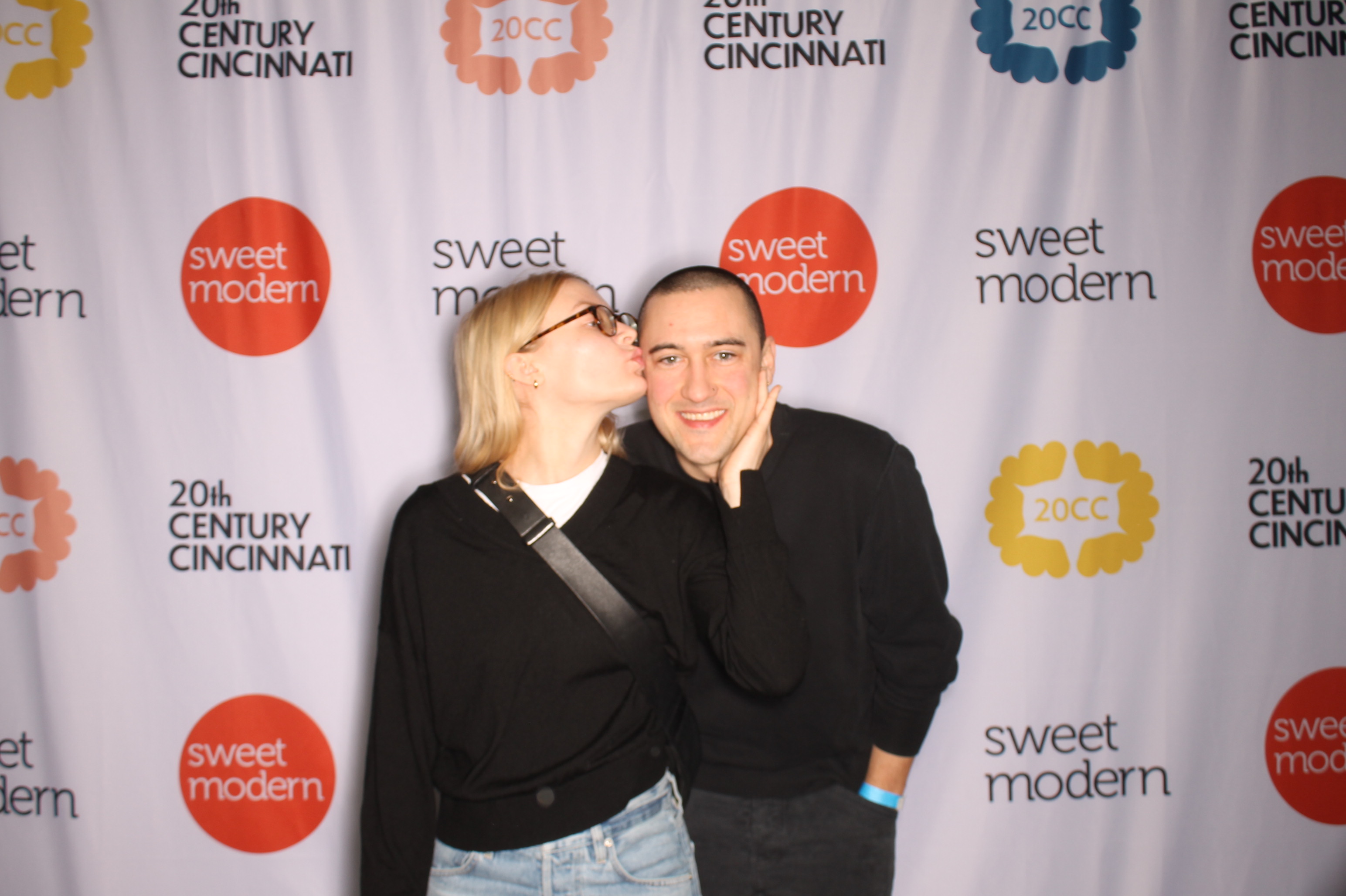 20th Century Cincinnati Sunday | View more photos from the event at gallery.photoboothcincy.com/u/PhotoBoothCincy/20th-Century-Cincinnati-Sunday