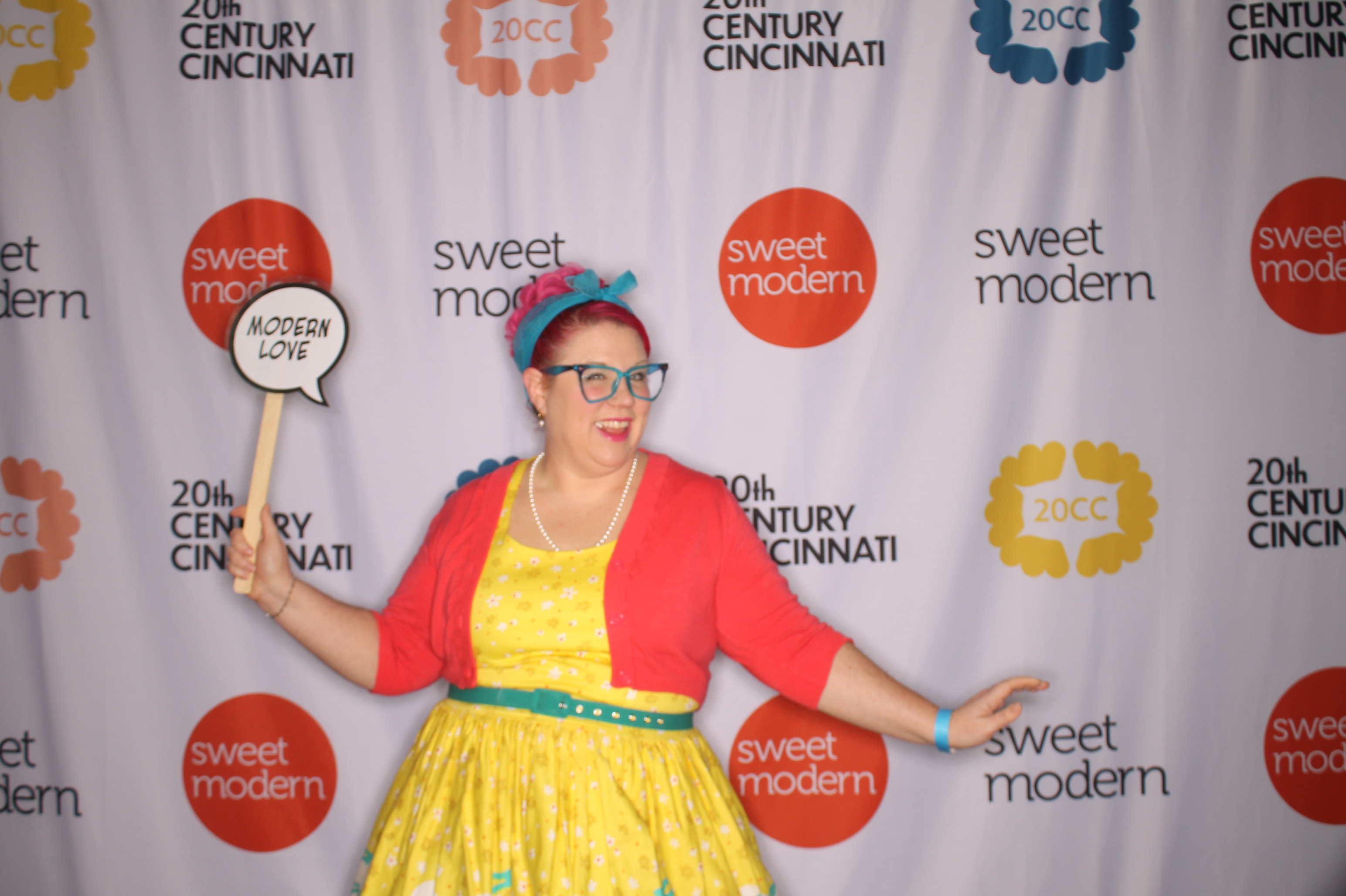 20th Century Cincinnati Sunday | View more photos from the event at gallery.photoboothcincy.com/u/PhotoBoothCincy/20th-Century-Cincinnati-Sunday