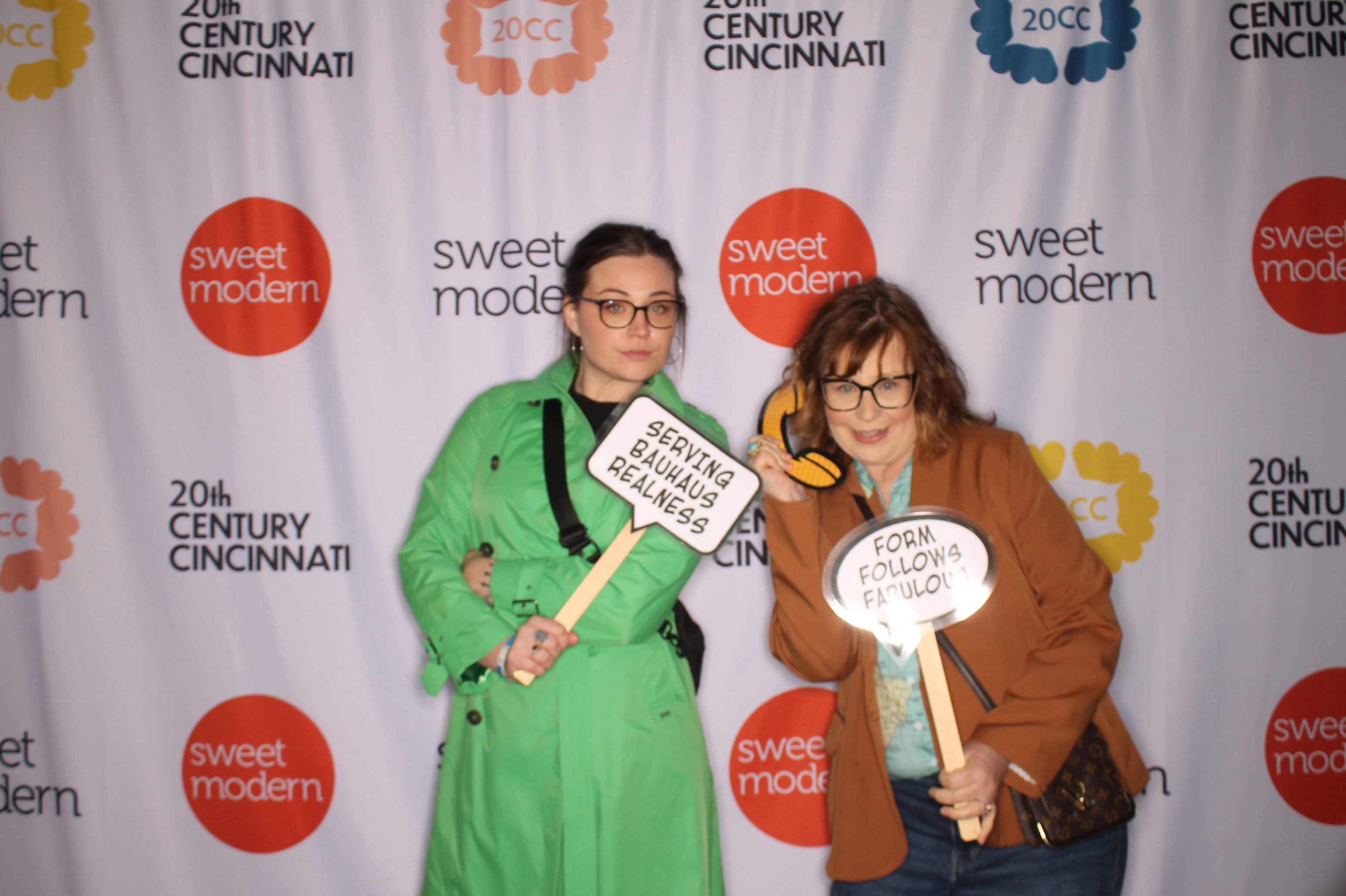 20th Century Cincinnati Sunday | View more photos from the event at gallery.photoboothcincy.com/u/PhotoBoothCincy/20th-Century-Cincinnati-Sunday