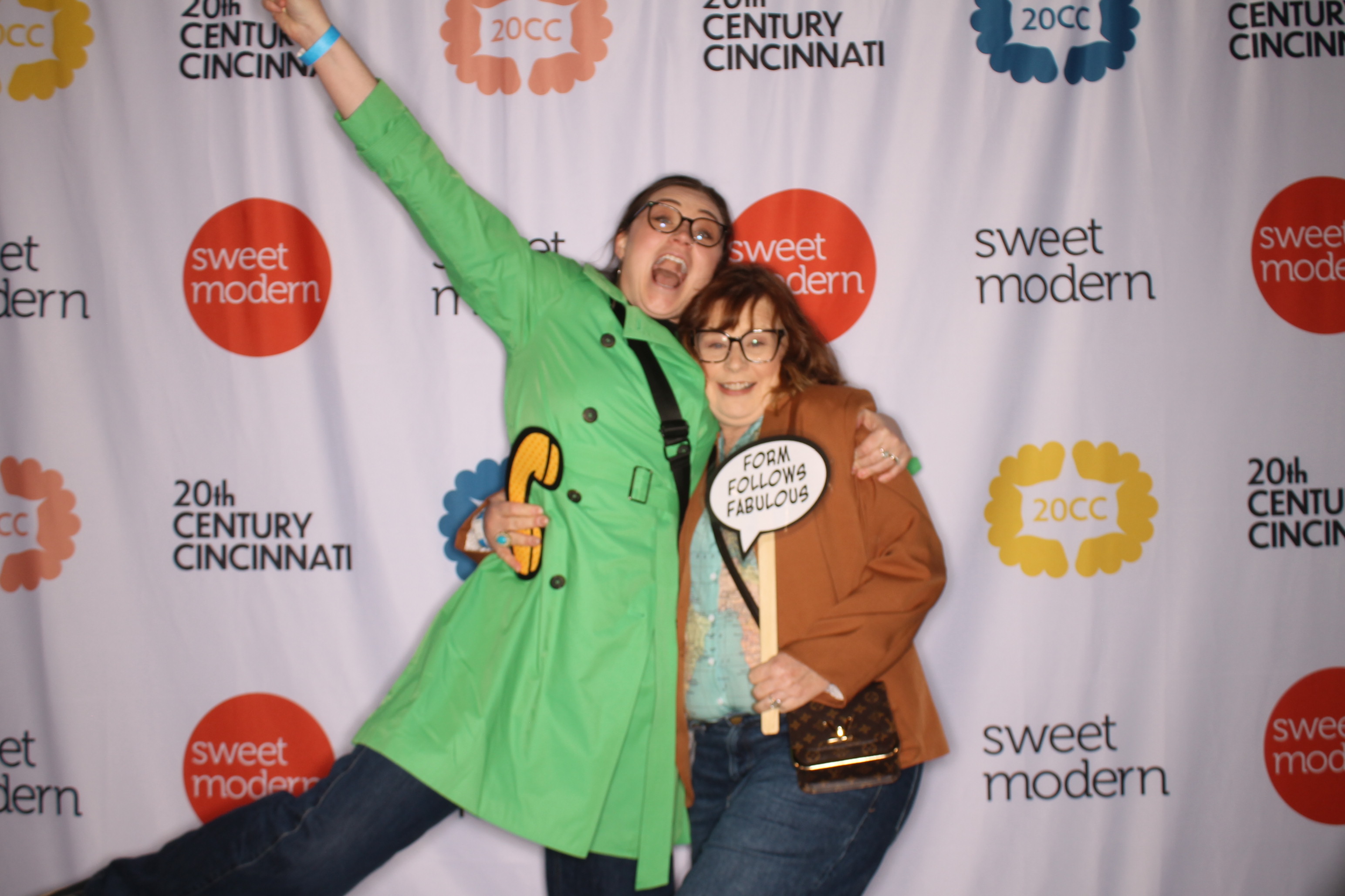 20th Century Cincinnati Sunday | View more photos from the event at gallery.photoboothcincy.com/u/PhotoBoothCincy/20th-Century-Cincinnati-Sunday