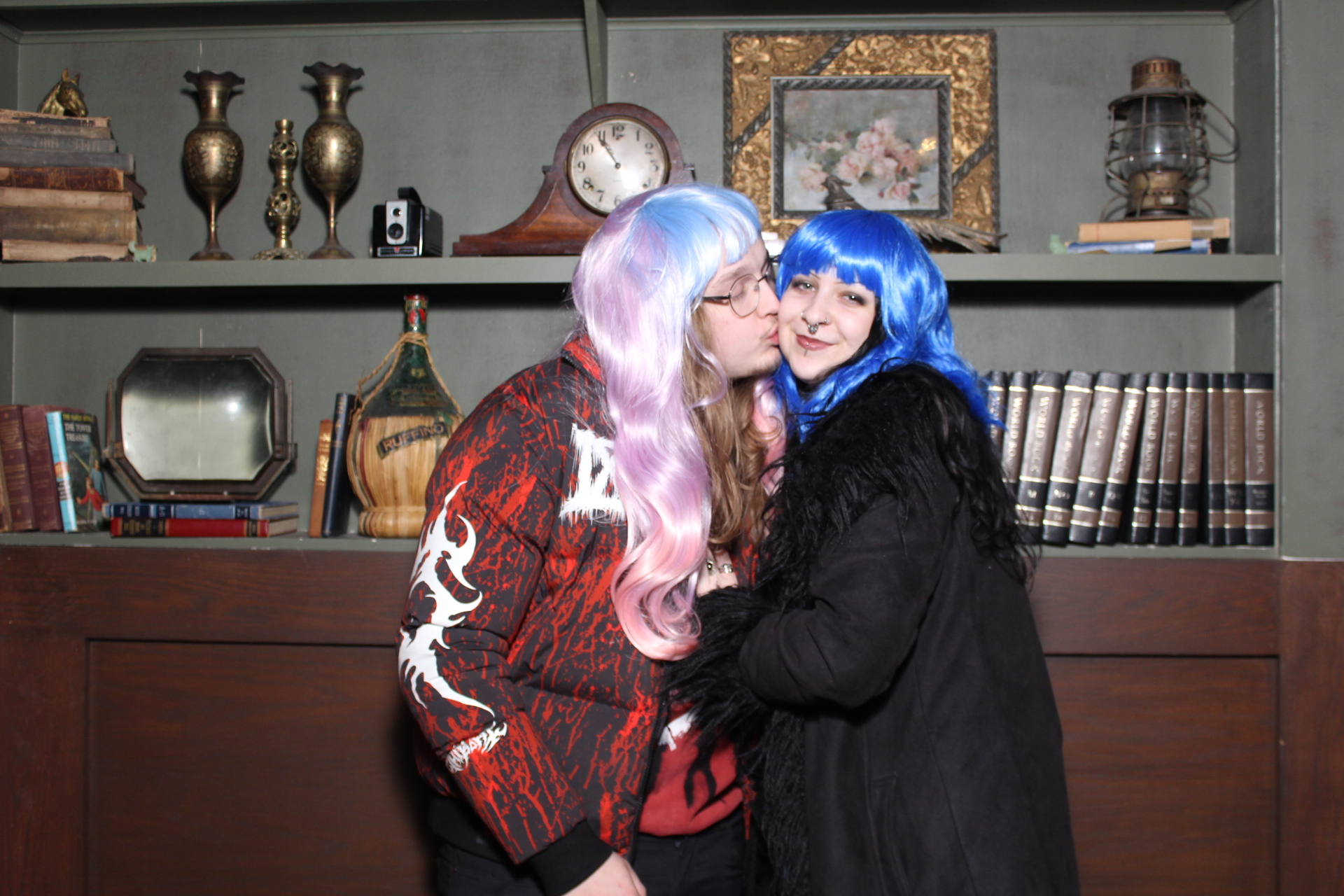 501 + Industry Salon Holiday Party | View more photos from the event at gallery.photoboothcincy.com/u/PhotoBoothCincy/501-Industry-Salon-Holiday-Party