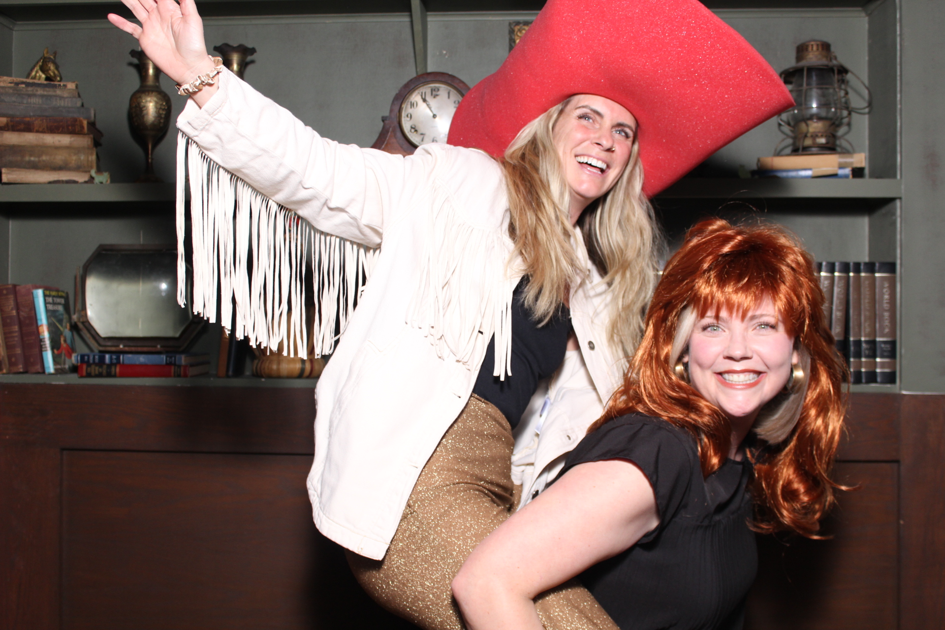 501 + Industry Salon Holiday Party | View more photos from the event at gallery.photoboothcincy.com/u/PhotoBoothCincy/501-Industry-Salon-Holiday-Party