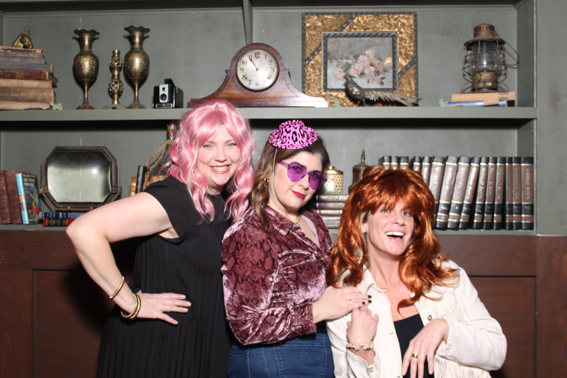 501 + Industry Salon Holiday Party | View more photos from the event at gallery.photoboothcincy.com/u/PhotoBoothCincy/501-Industry-Salon-Holiday-Party