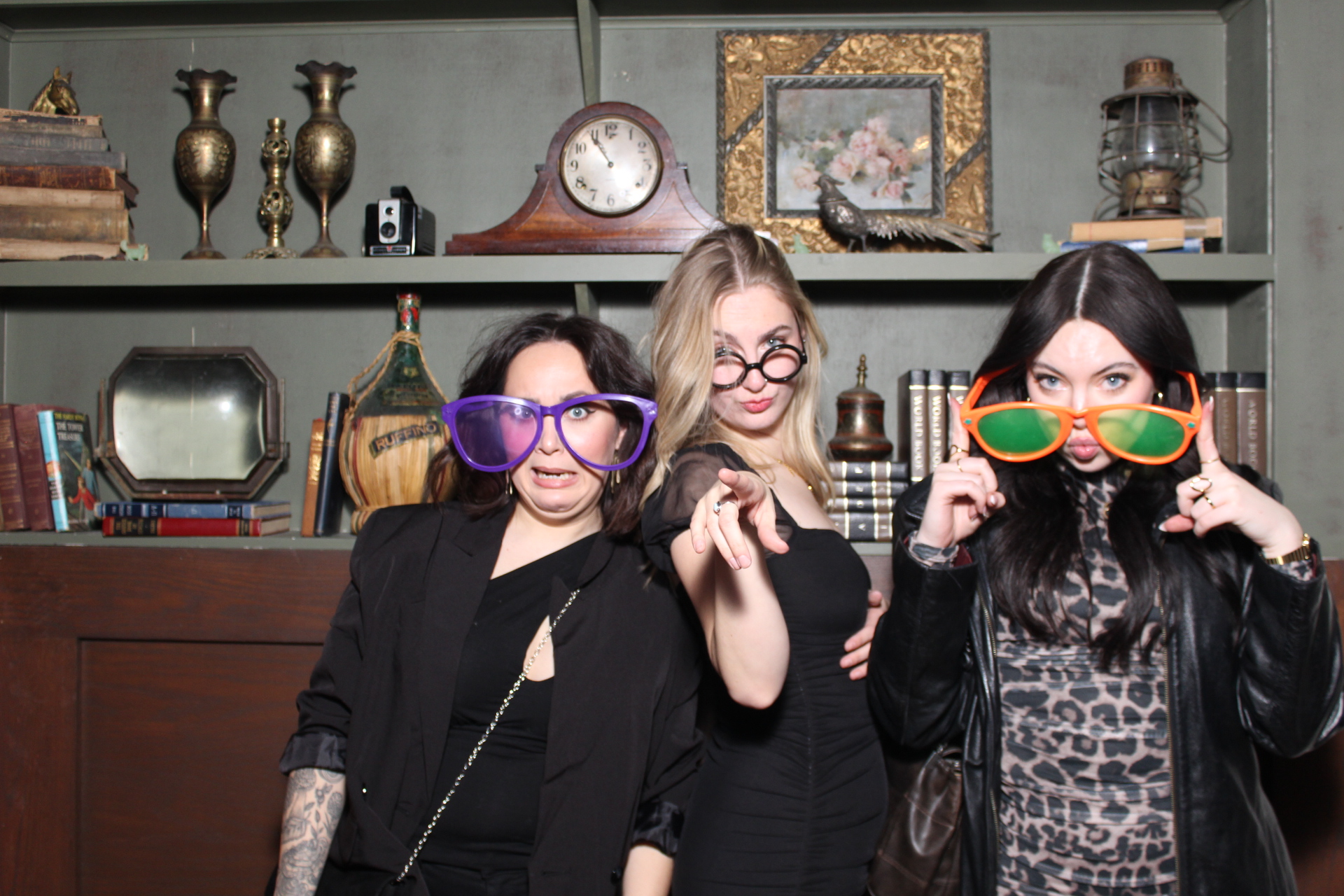 501 + Industry Salon Holiday Party | View more photos from the event at gallery.photoboothcincy.com/u/PhotoBoothCincy/501-Industry-Salon-Holiday-Party