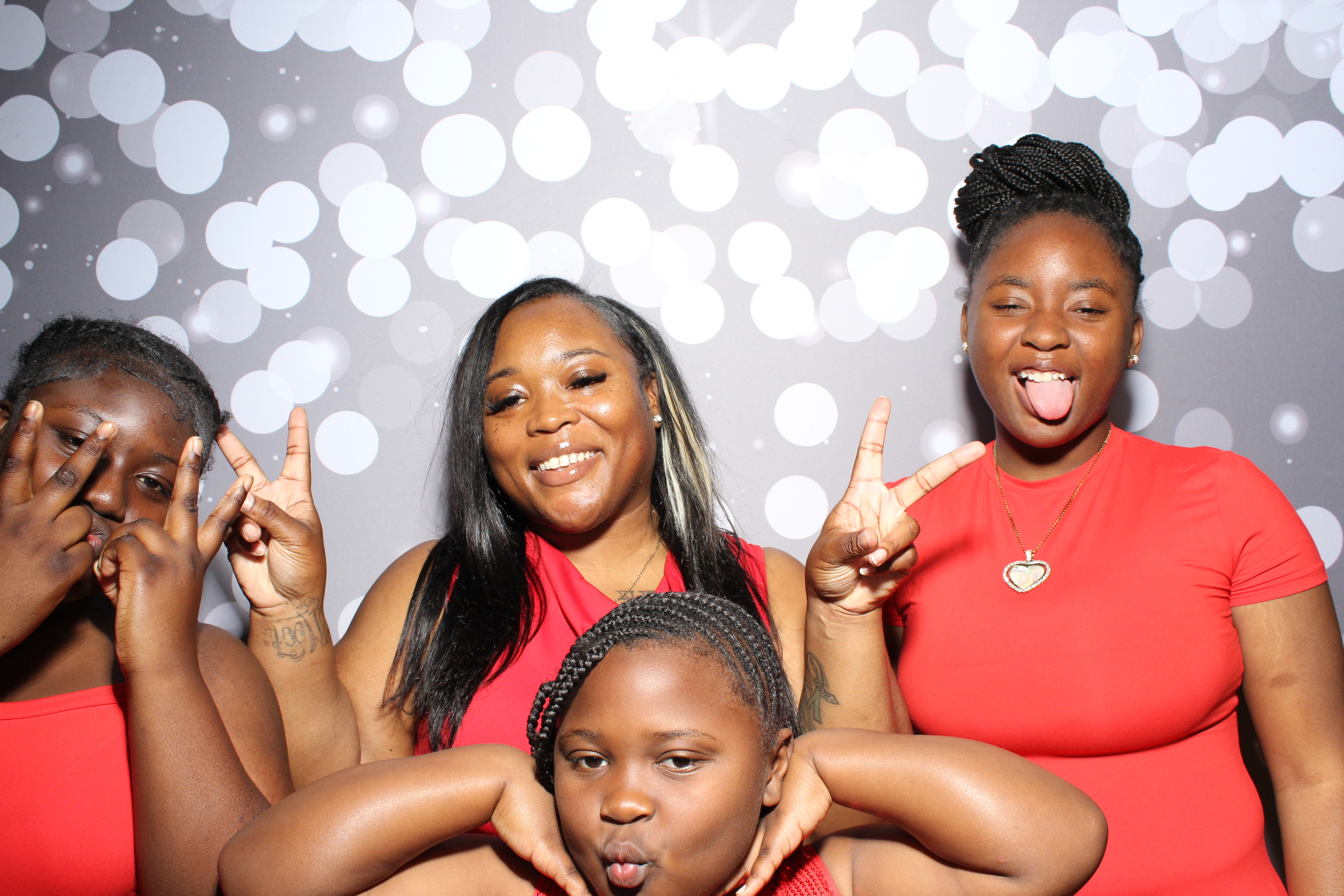 6th District Prom | View more photos from the event at gallery.photoboothcincy.com/u/PhotoBoothCincy/6th-District-Prom-0