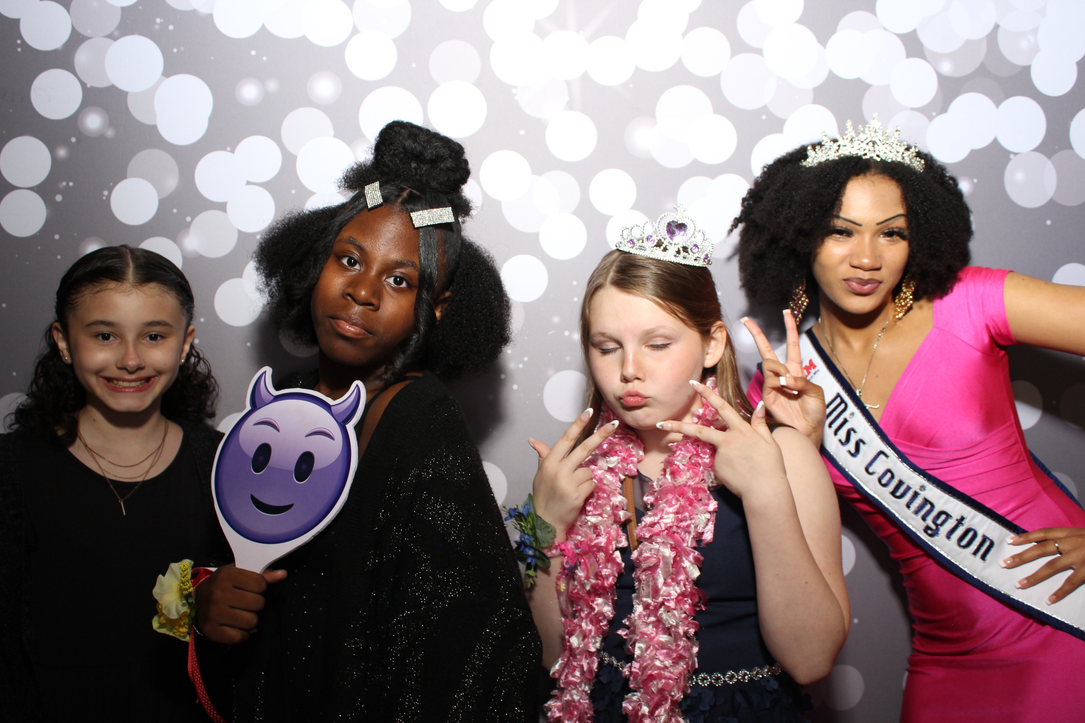 6th District Prom | View more photos from the event at gallery.photoboothcincy.com/u/PhotoBoothCincy/6th-District-Prom-0