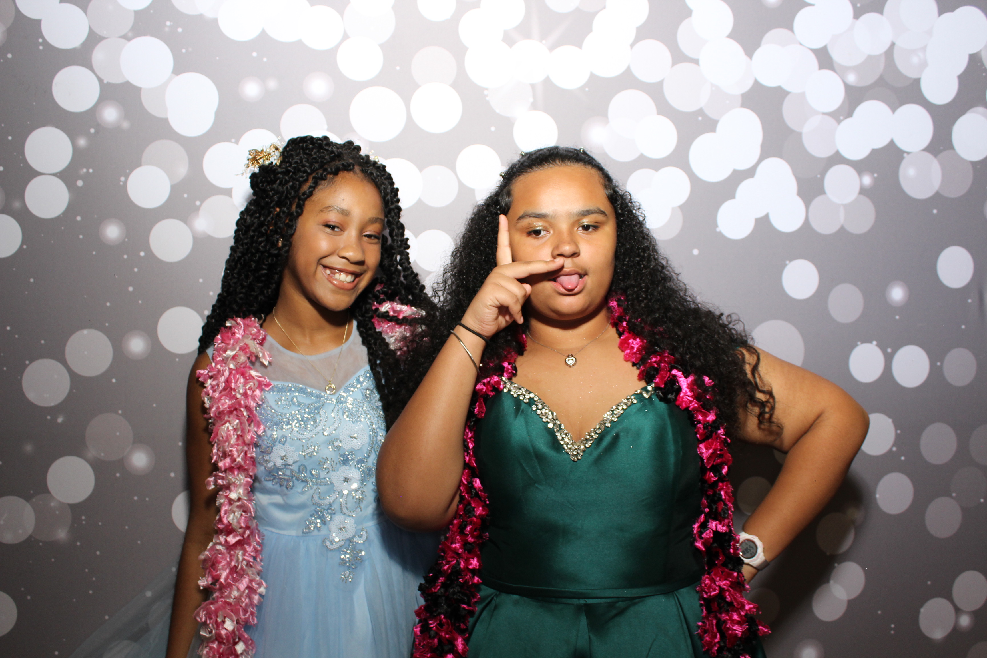 6th District Prom | View more photos from the event at gallery.photoboothcincy.com/u/PhotoBoothCincy/6th-District-Prom-0