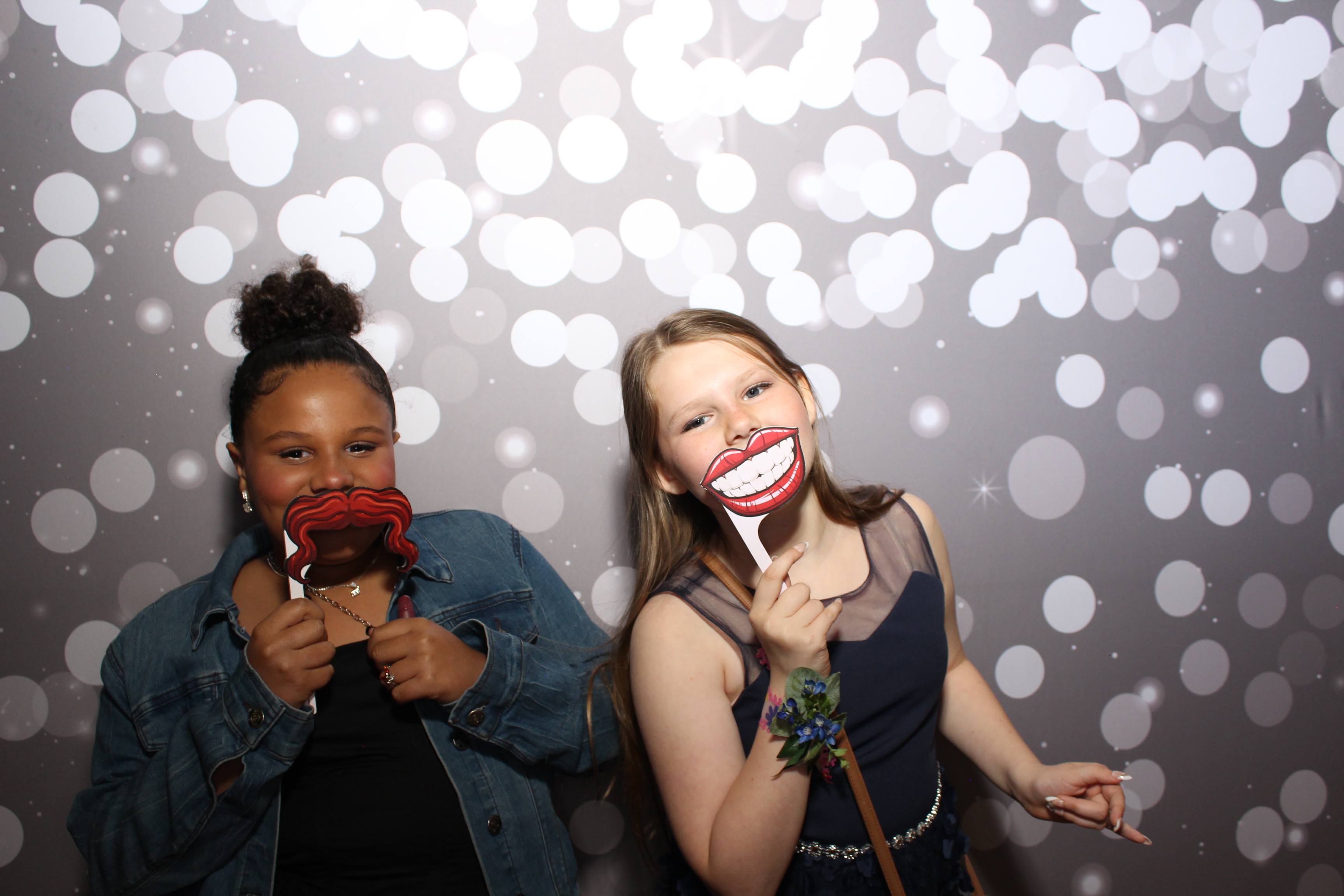 6th District Prom | View more photos from the event at gallery.photoboothcincy.com/u/PhotoBoothCincy/6th-District-Prom-0
