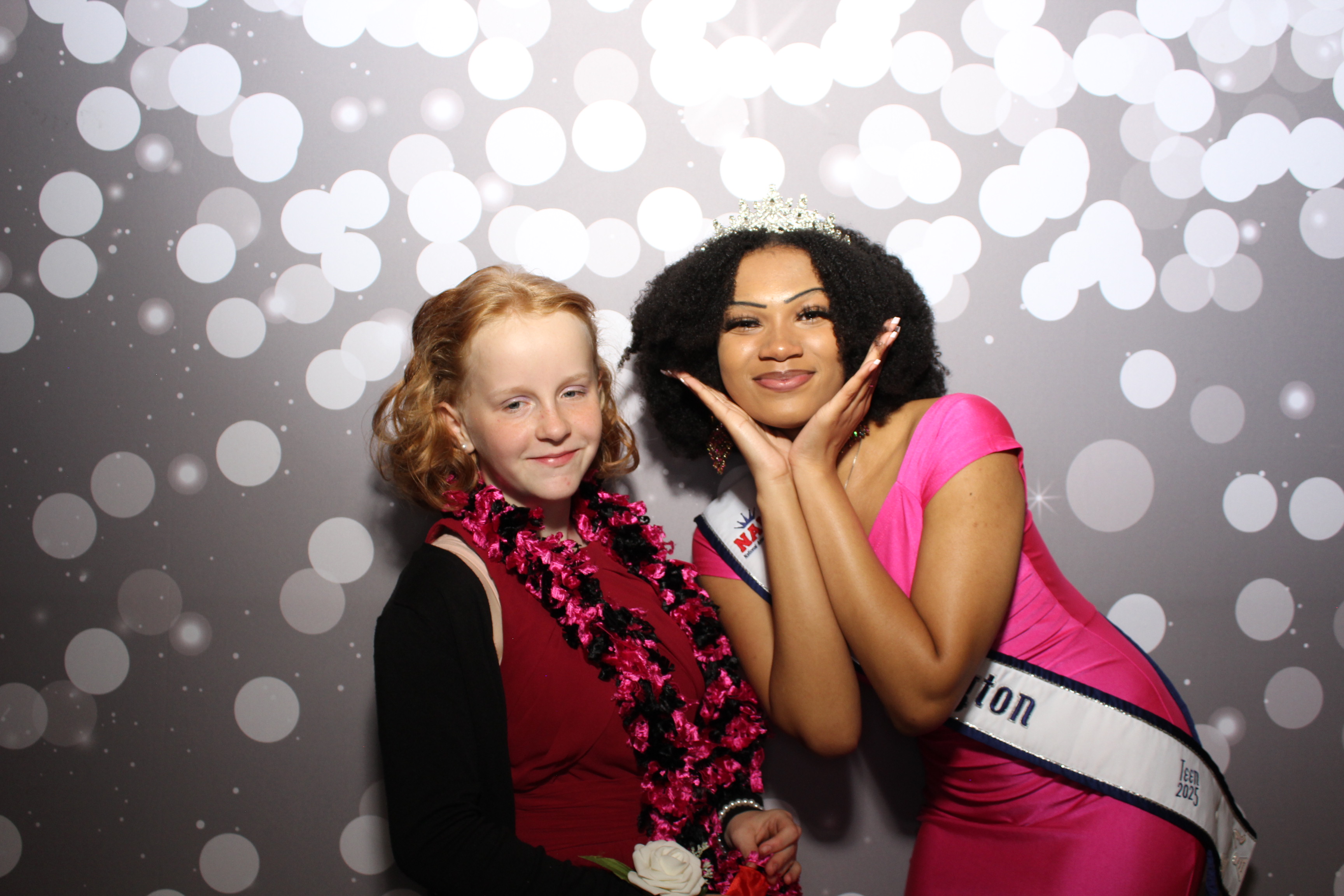 6th District Prom | View more photos from the event at gallery.photoboothcincy.com/u/PhotoBoothCincy/6th-District-Prom-0