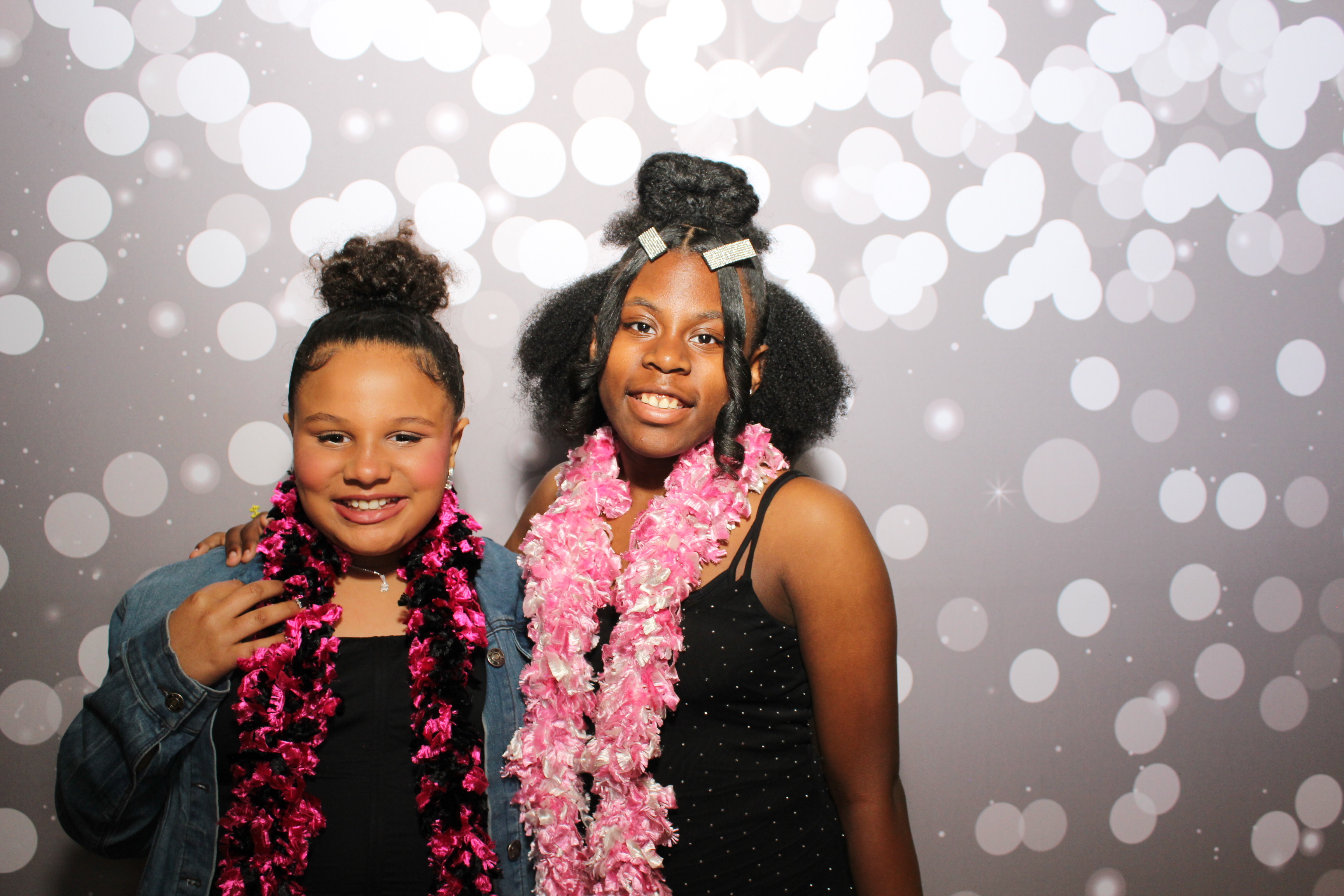 6th District Prom | View more photos from the event at gallery.photoboothcincy.com/u/PhotoBoothCincy/6th-District-Prom-0