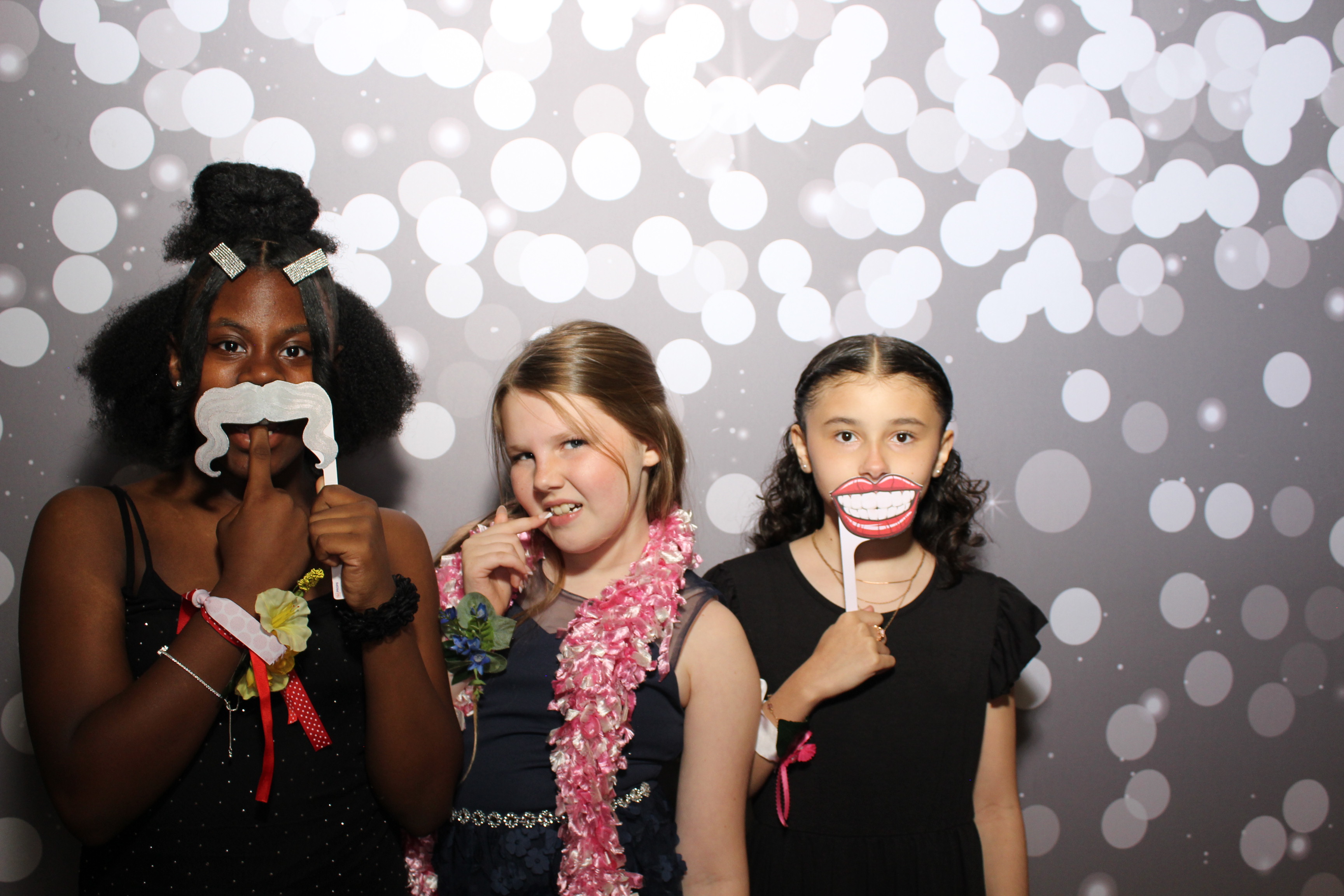 6th District Prom | View more photos from the event at gallery.photoboothcincy.com/u/PhotoBoothCincy/6th-District-Prom-0